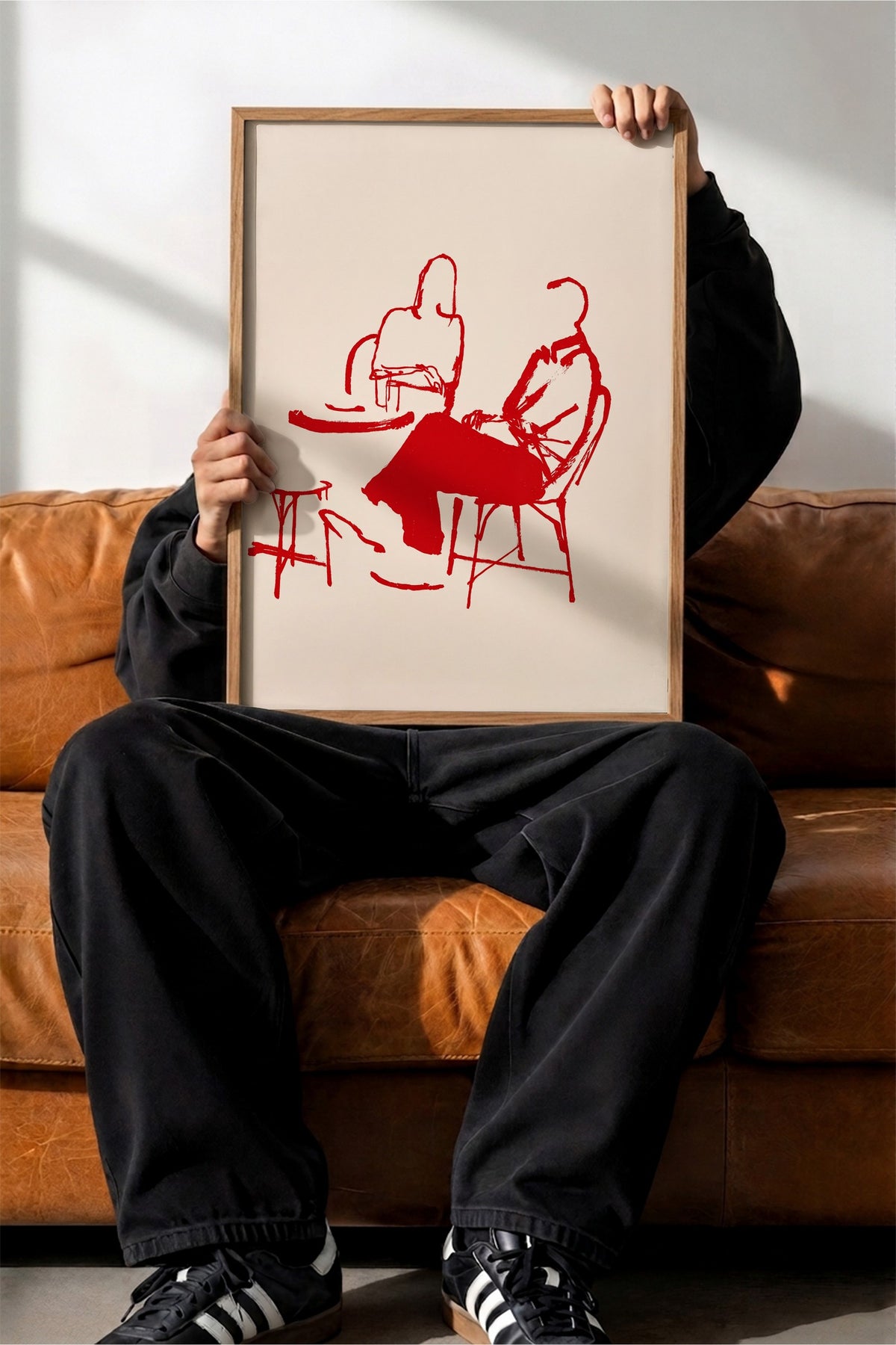Kırmızı Çizgilerle Oturan Figürler Poster – Ahşap Çerçeveli Tablo