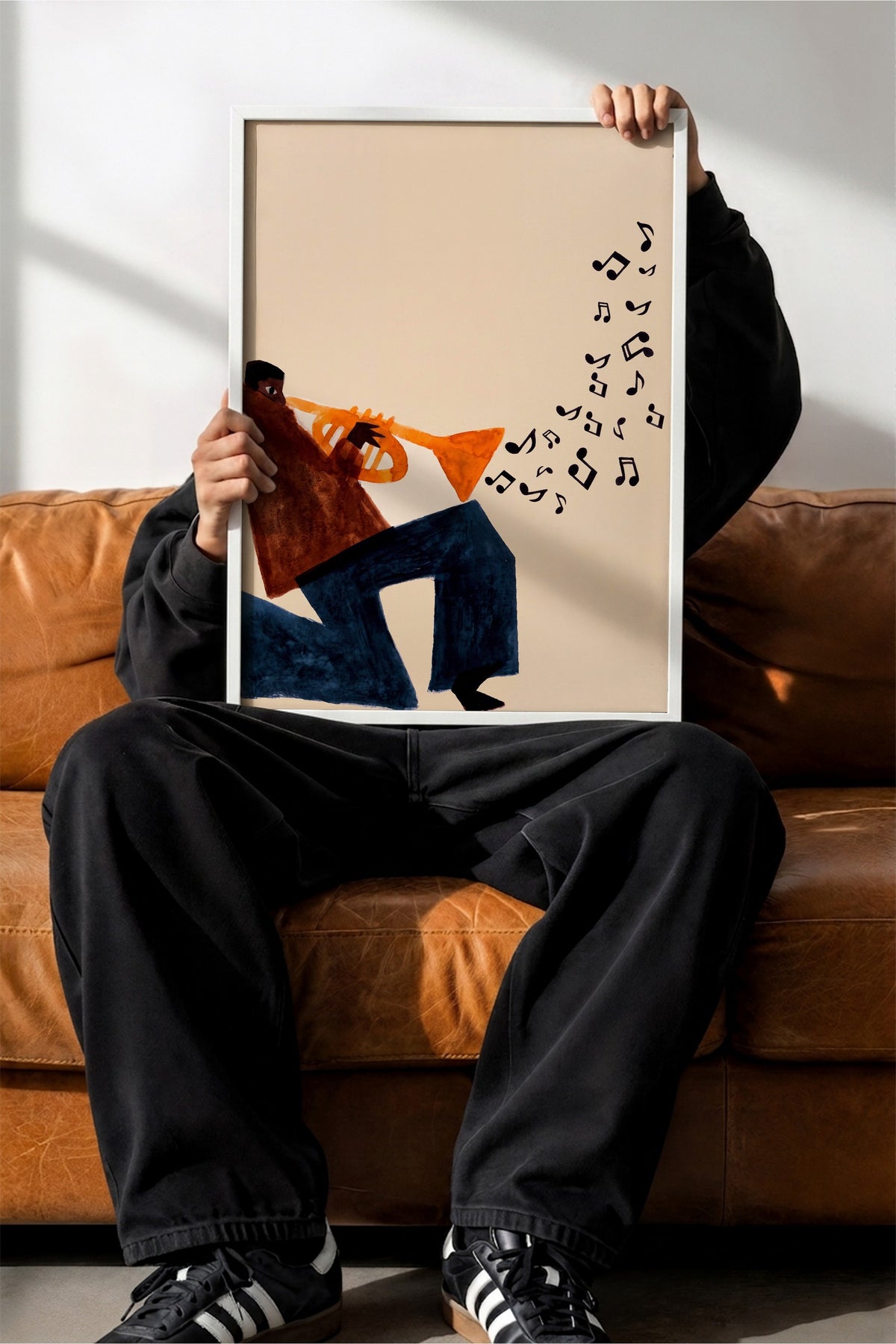 Trompet çalan figür Poster – Beyaz Çerçeveli Tablo