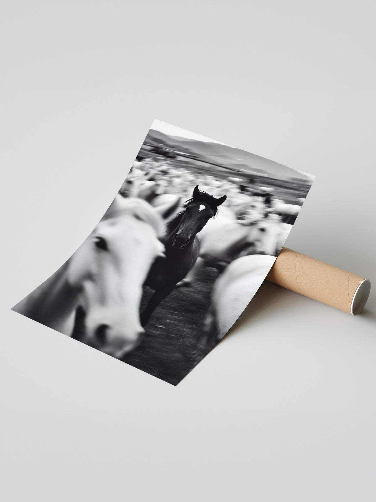 Atlar ve Doğa Manzarası Çerçevesiz Poster