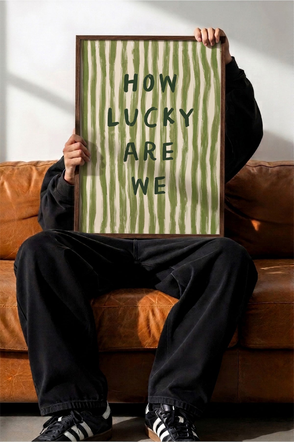 HOW LUCKY ARE WE Poster – Kahverengi Çerçeveli Tablo