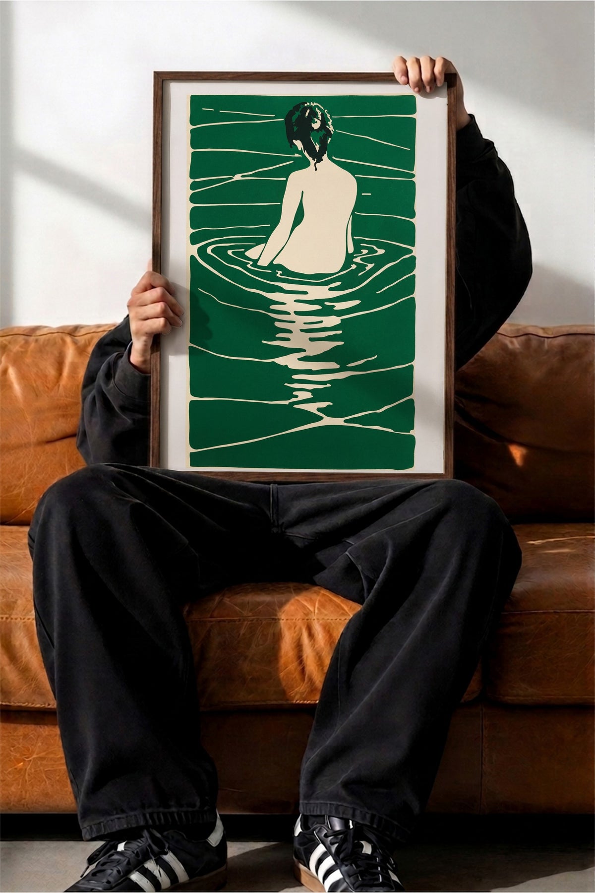 Yüzme Tasviri Poster – Kahverengi Çerçeveli Tablo
