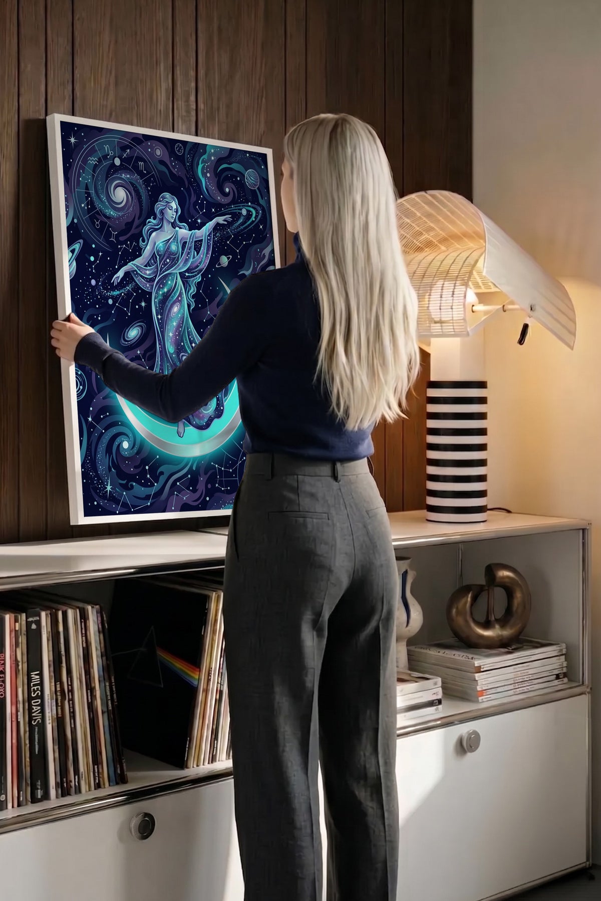 Gökyüzü Tanrıçası Poster – Beyaz Çerçeveli Tablo