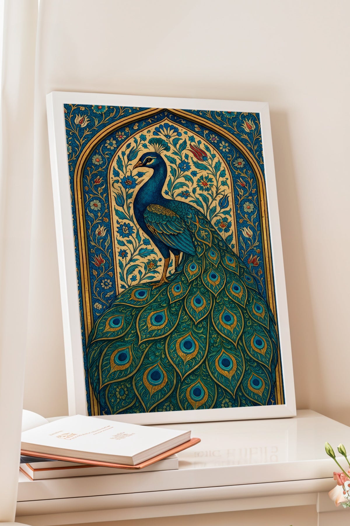 Tavus Kuşu Motifli Duvar Sanatı Poster – Beyaz Çerçeveli Tablo
