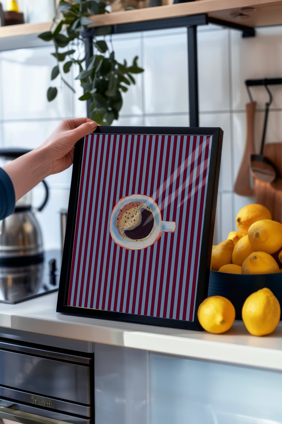 Kahve Fincanı Çizimi Poster – Siyah Çerçeveli Tablo