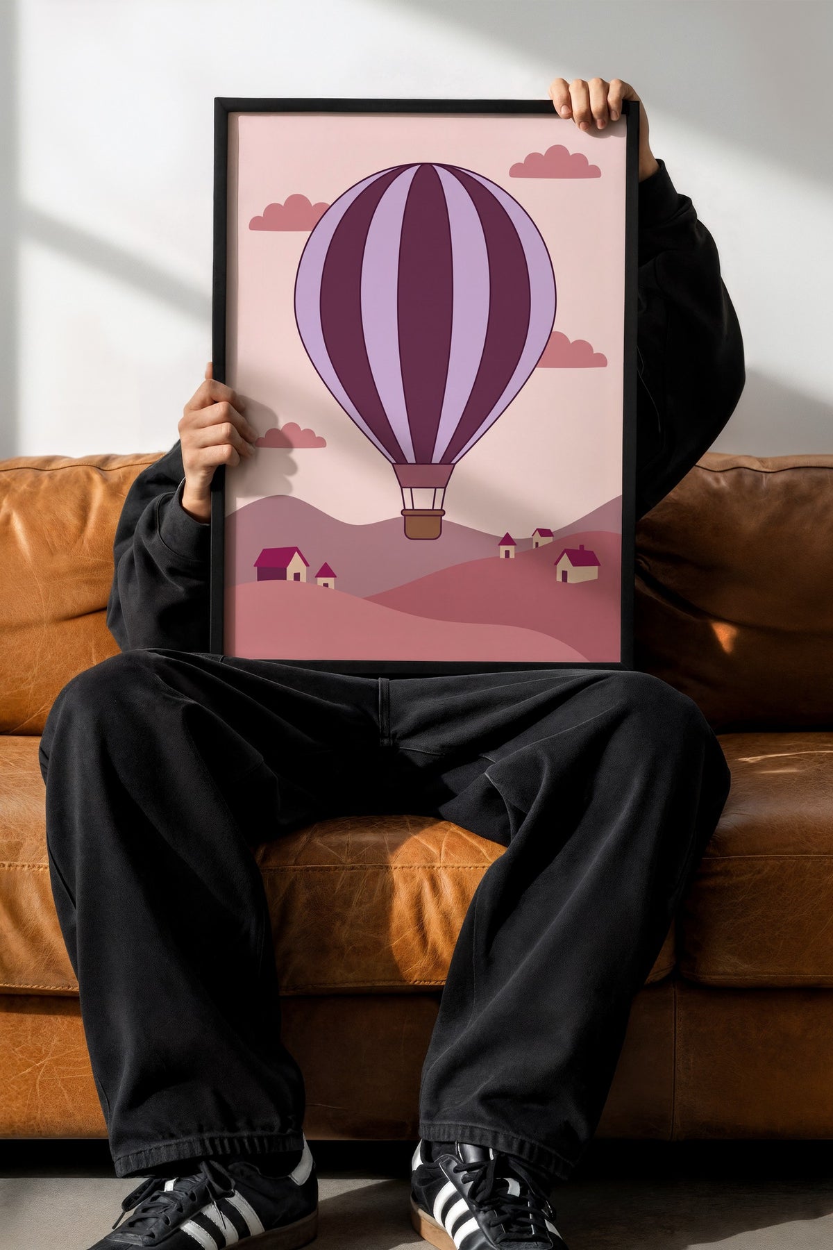 Sıcak Hava Balonlu Manzara Poster – Siyah Çerçeveli Tablo