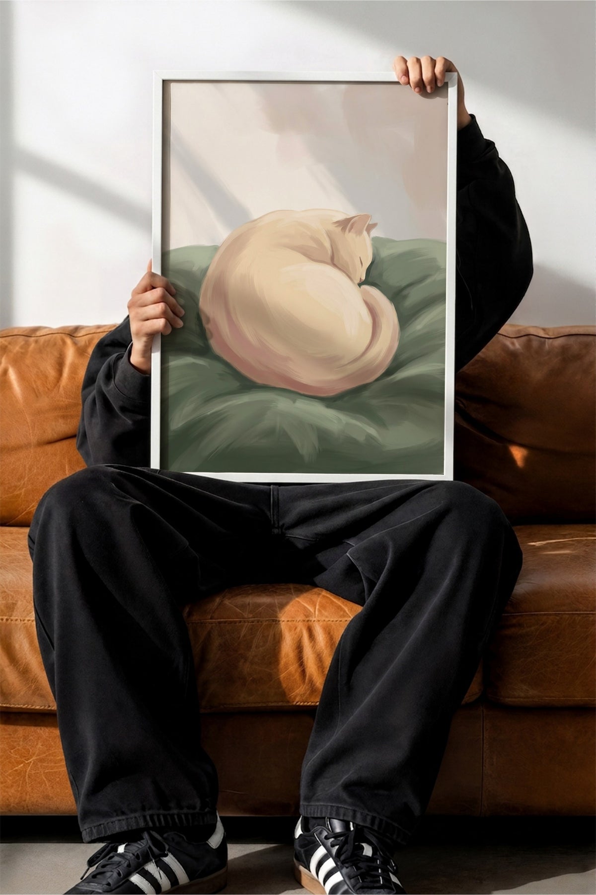 Uyuyan Kedi İllüstrasyonu Poster – Beyaz Çerçeveli Tablo