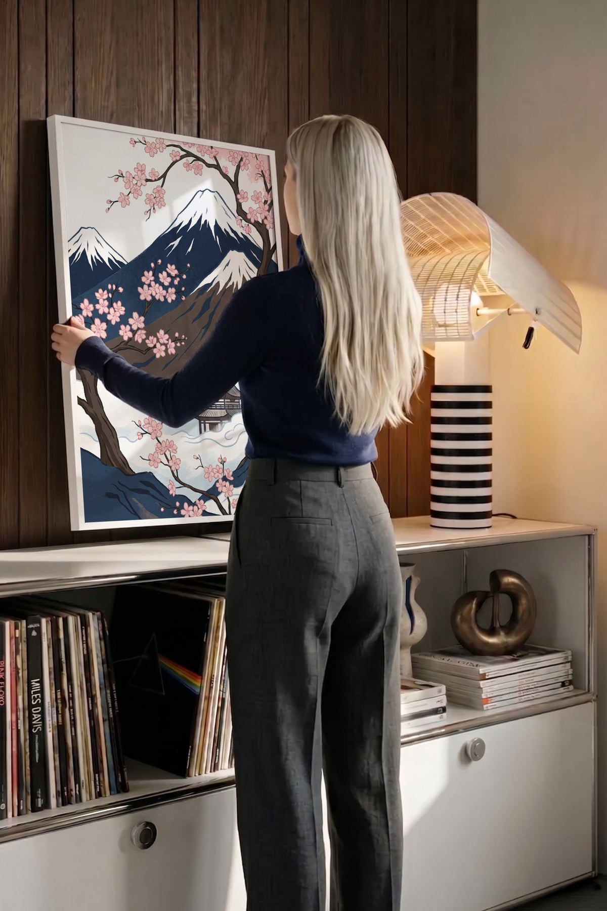 Dağ Manzarası ve Kiraz Çiçekleri Poster – Beyaz Çerçeveli Tablo