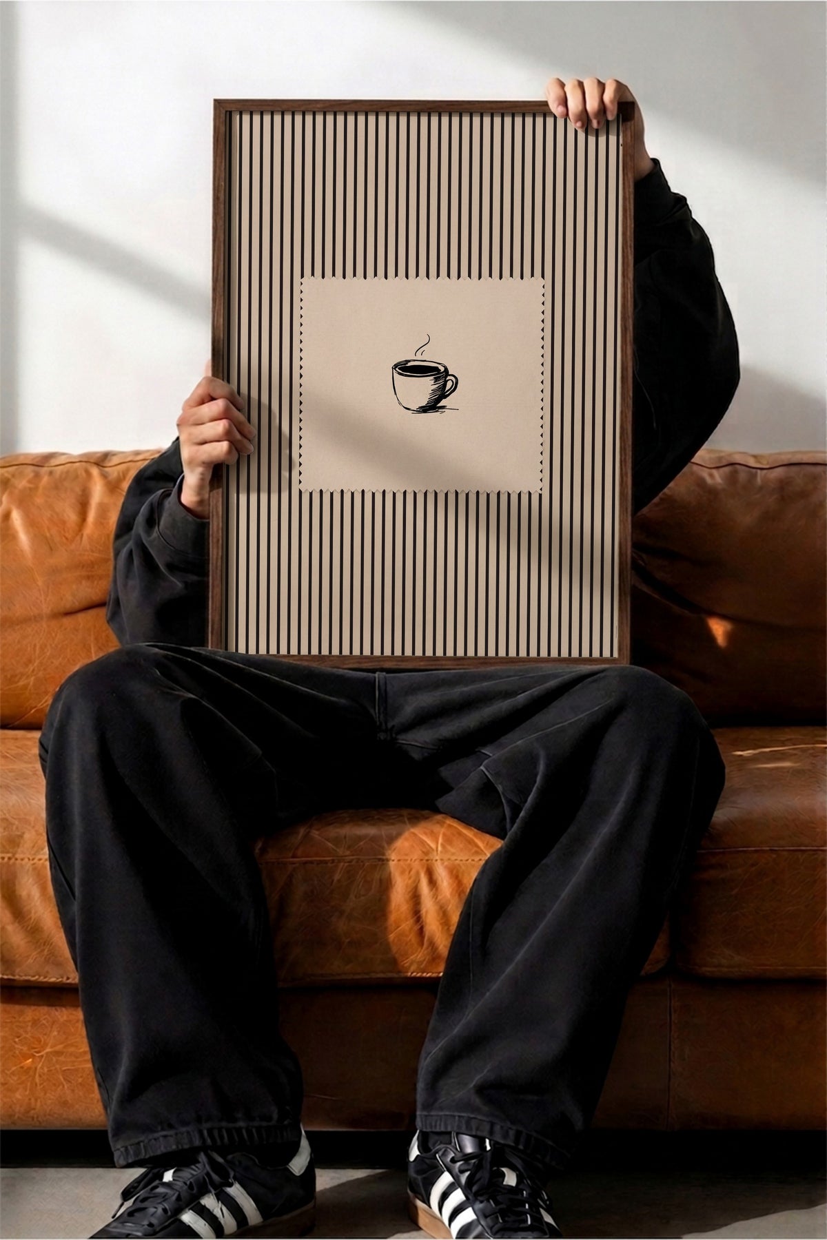 Fincan Çizimi Çizgili Desen Poster – Kahverengi Çerçeveli Tablo