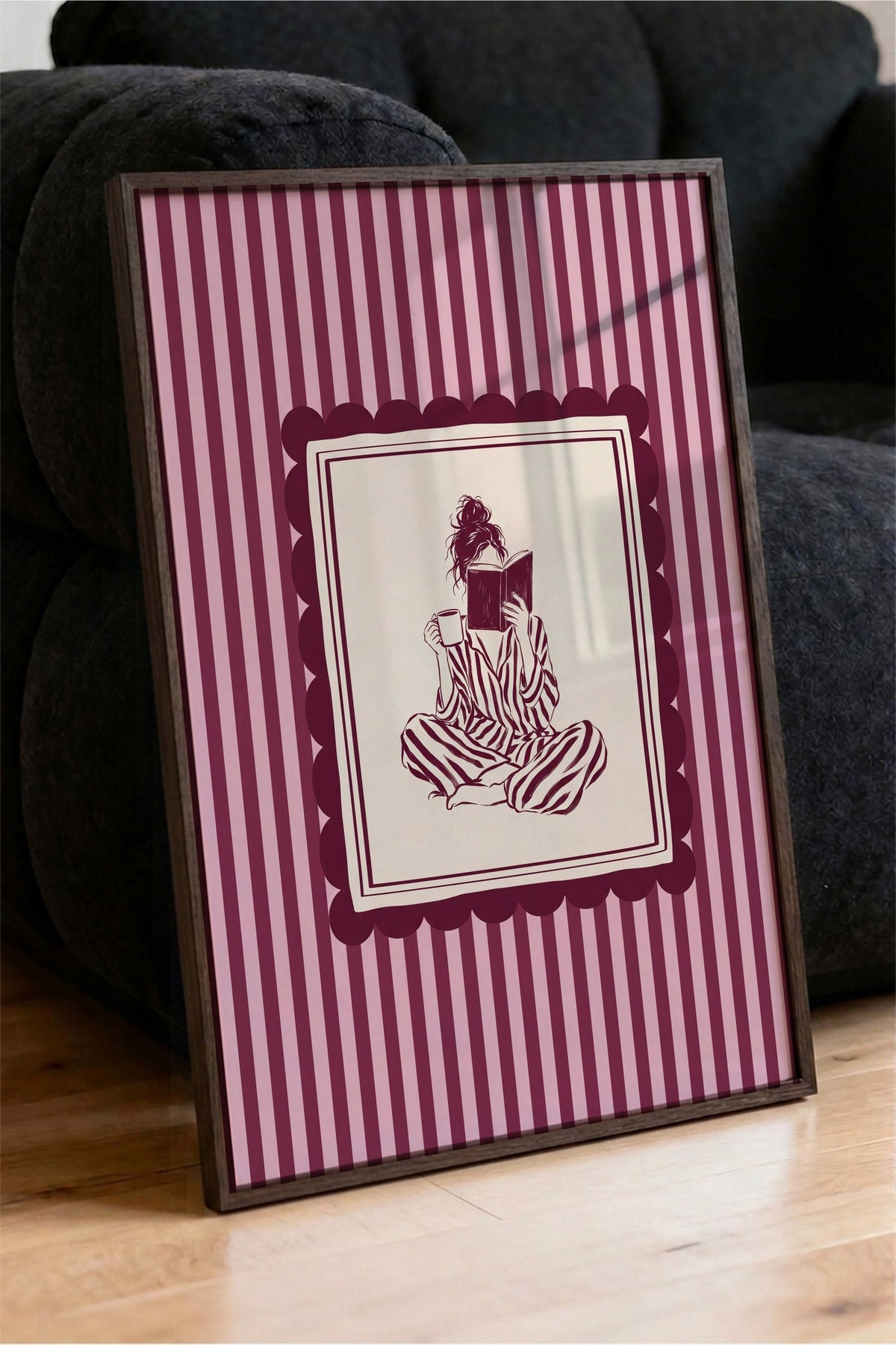 Kahve ve Kitap ile Rahatlama Poster – Kahverengi Çerçeveli Tablo