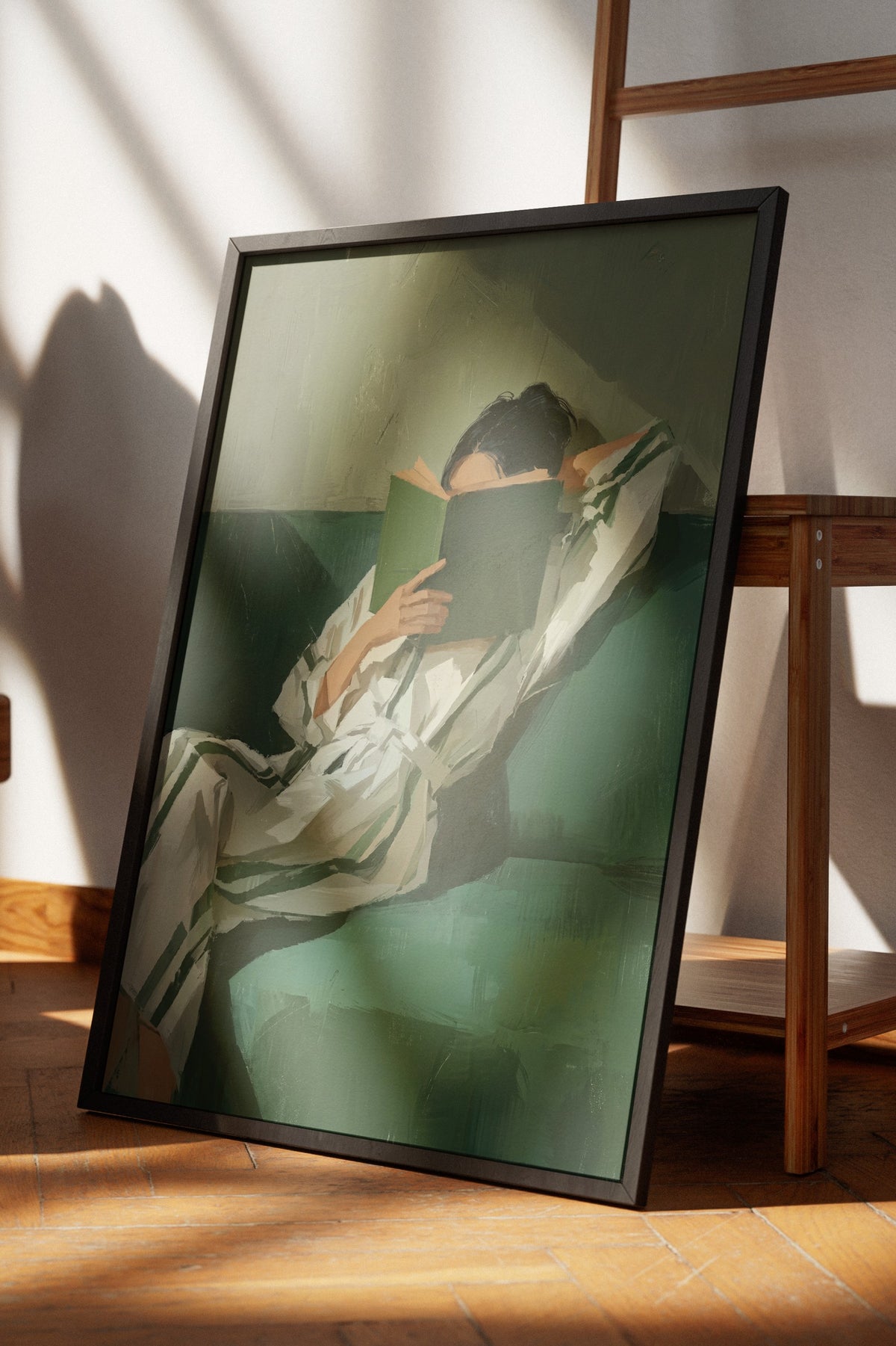 Okuyan Kadın Figürü Poster – Siyah Çerçeveli Tablo