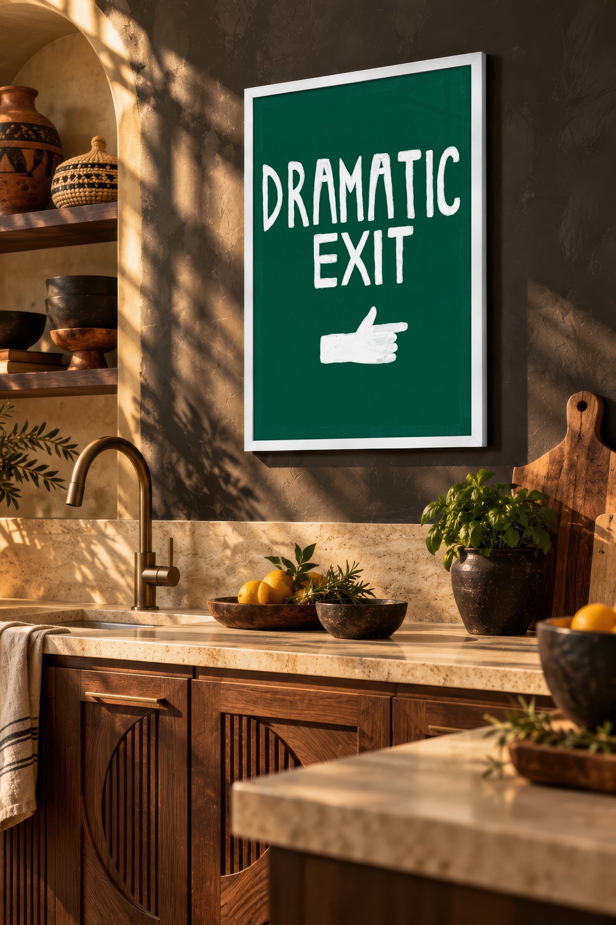 DRAMATIC EXIT Poster – Beyaz Çerçeveli Tablo
