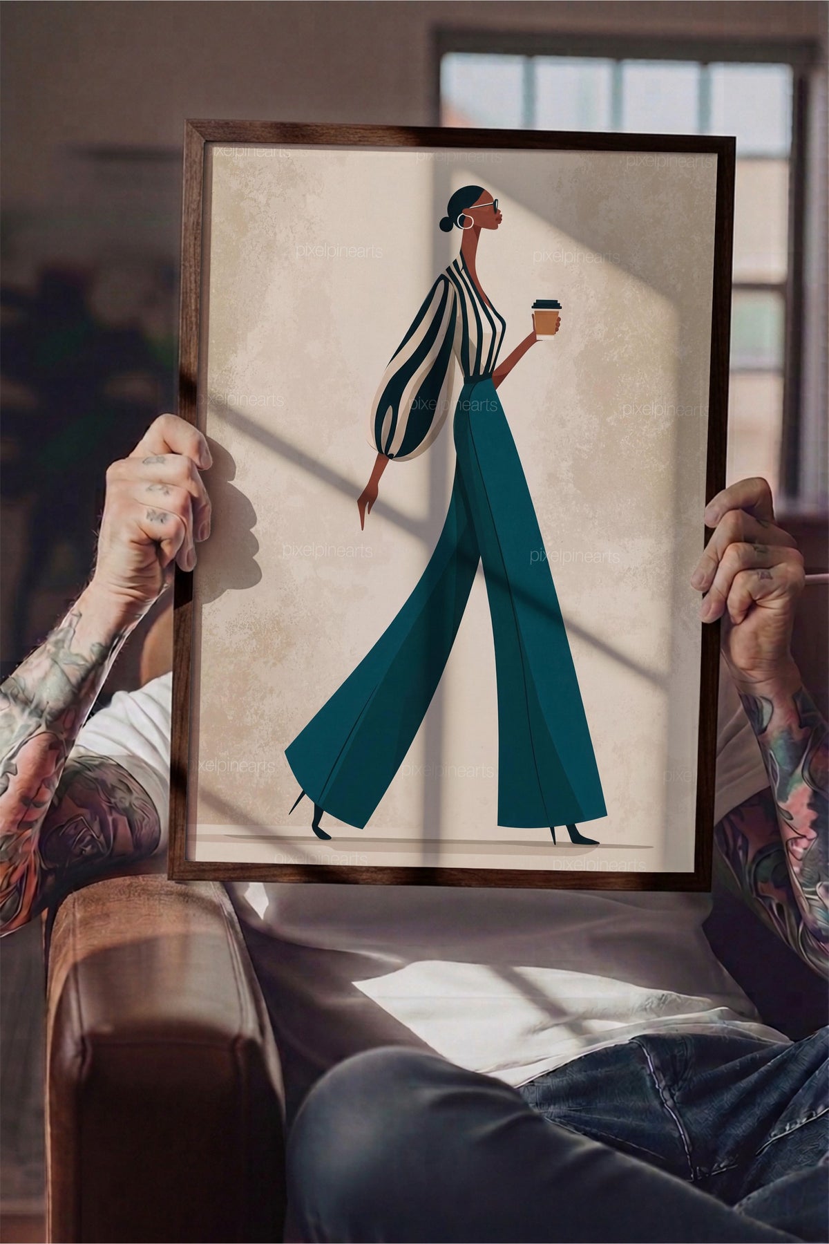 Stil Sahibi Kadın Figürü Poster – Kahverengi Çerçeveli Tablo