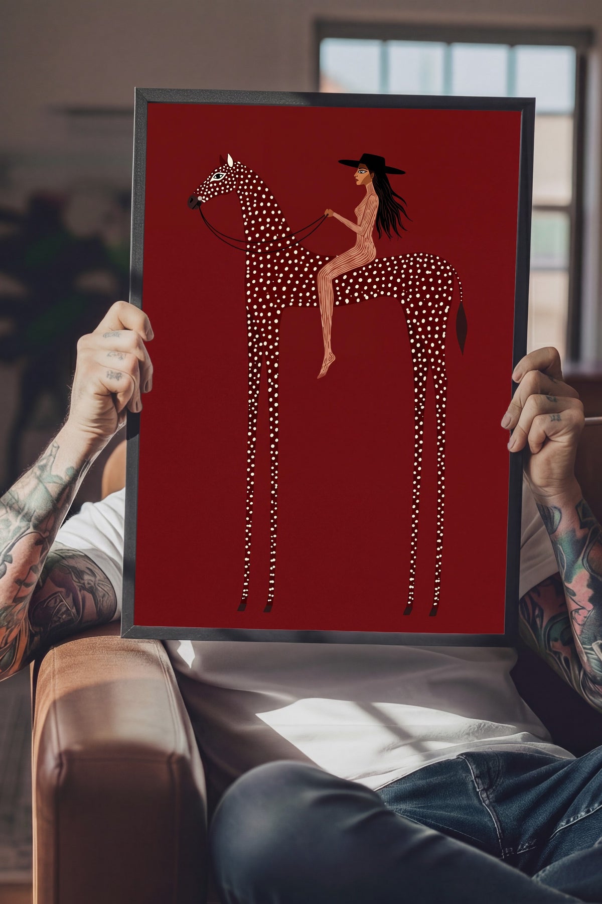 At Üzerinde Kadın Figürü Poster – Siyah Çerçeveli Tablo
