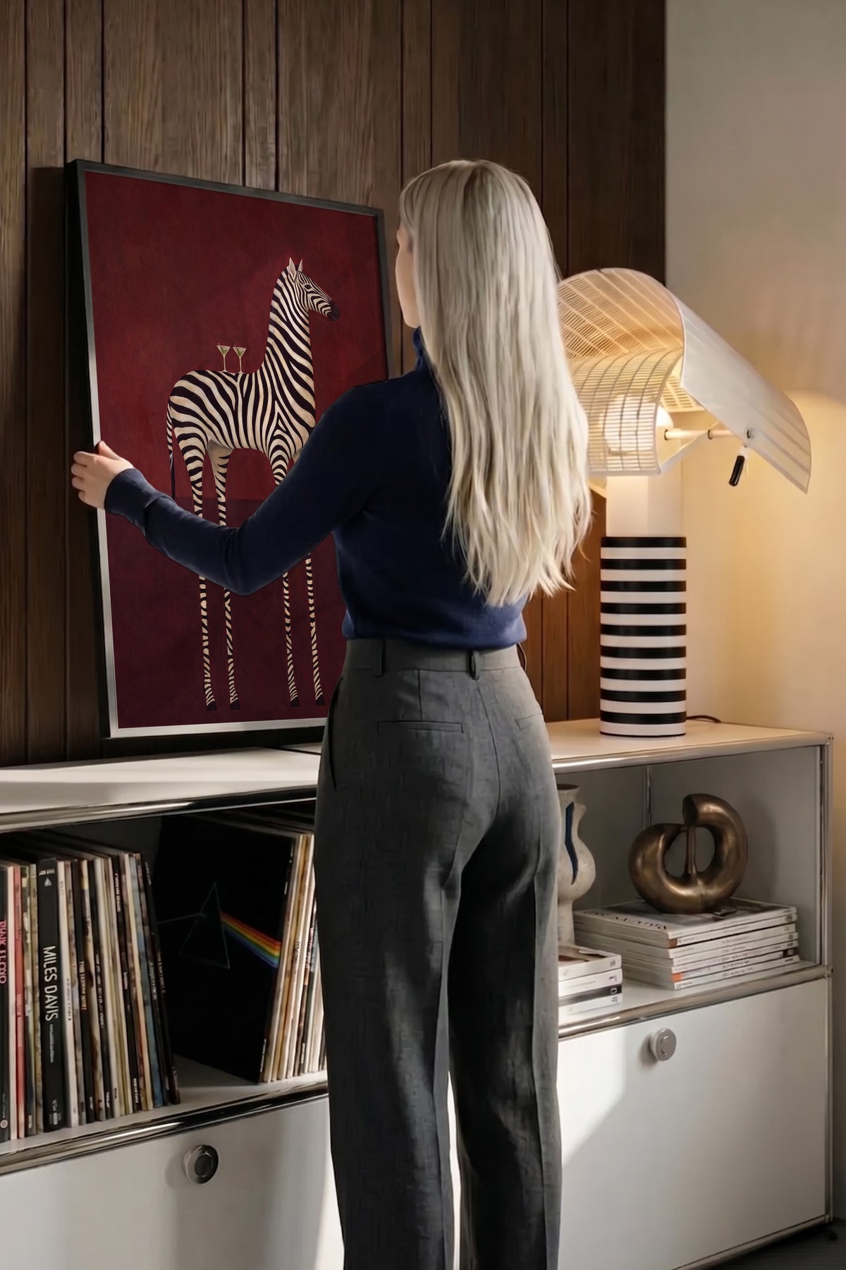 Garip Zebra Yorumu Poster – Siyah Çerçeveli Tablo