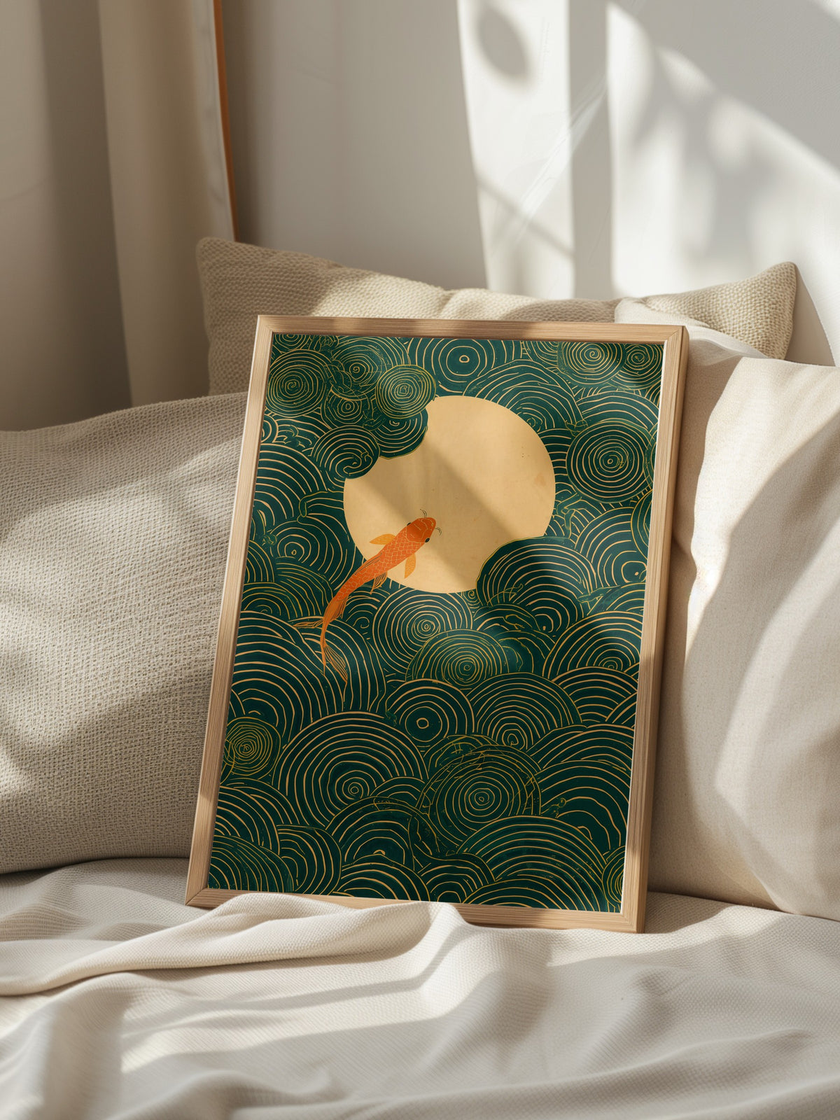 Dairesel Desenler ve Koi Balığı Poster – Ahşap Çerçeveli Tablo