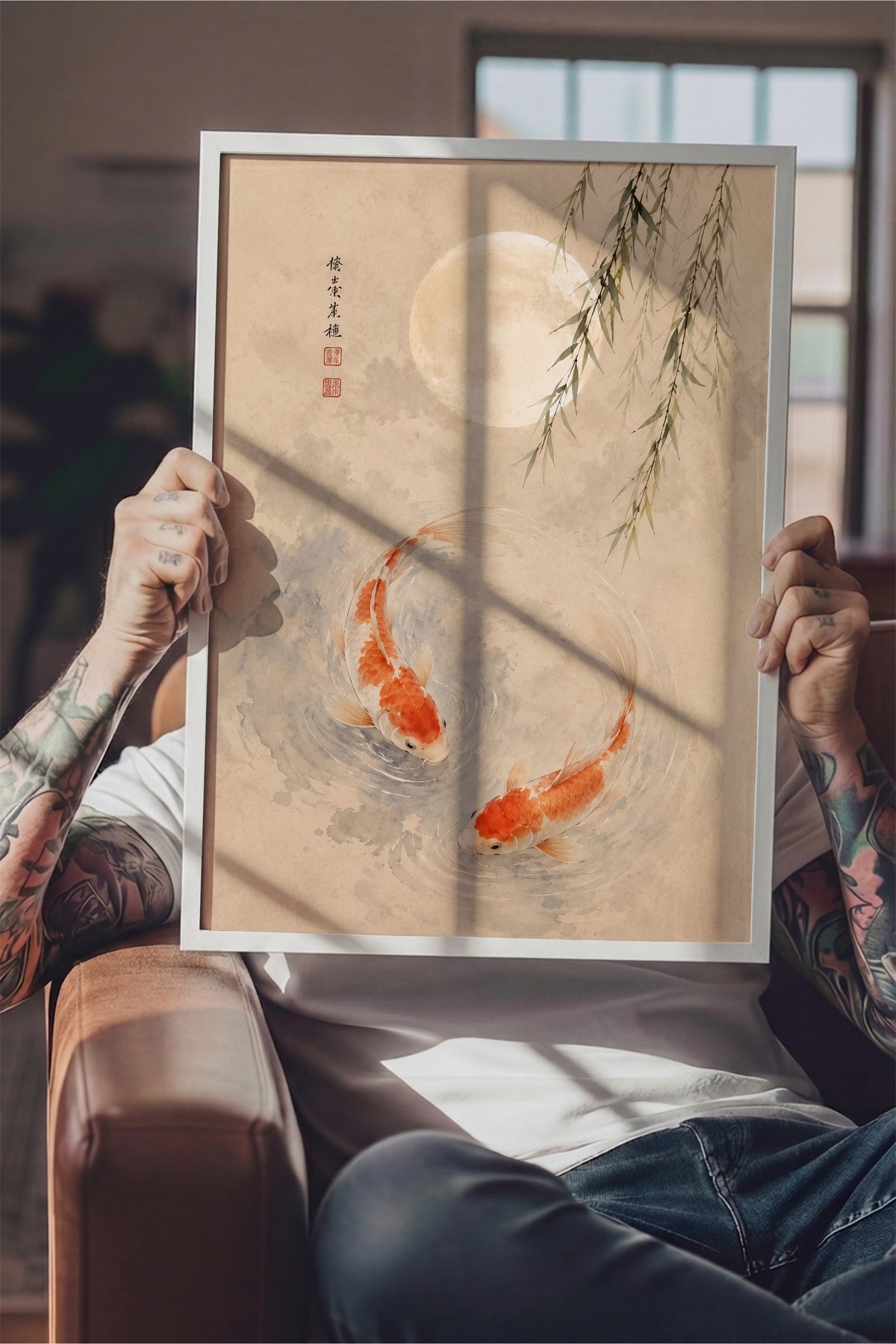 Koi Balıkları ve Ay Poster – Beyaz Çerçeveli Tablo