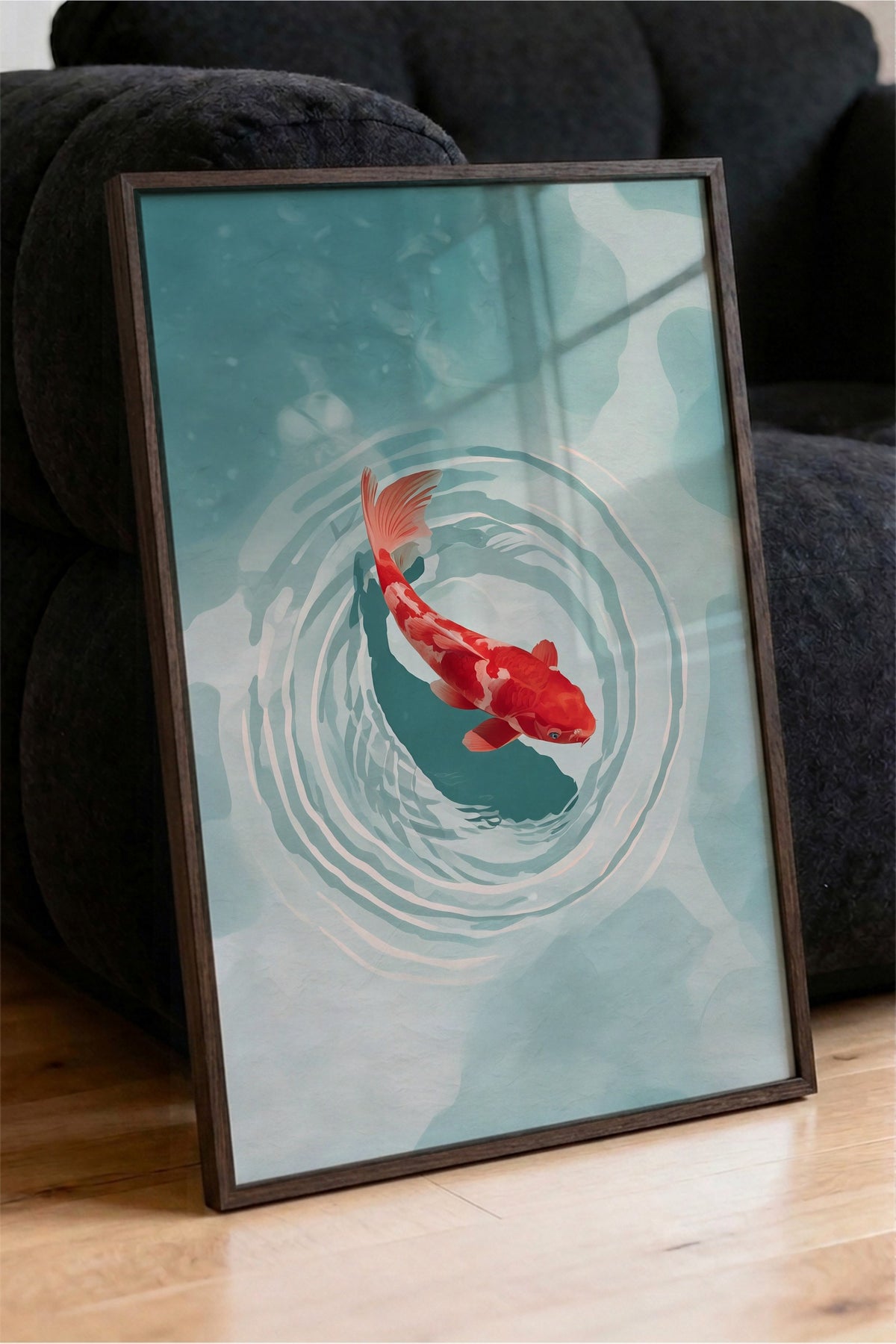Su Üzerinde Koi Balığı Poster – Kahverengi Çerçeveli Tablo