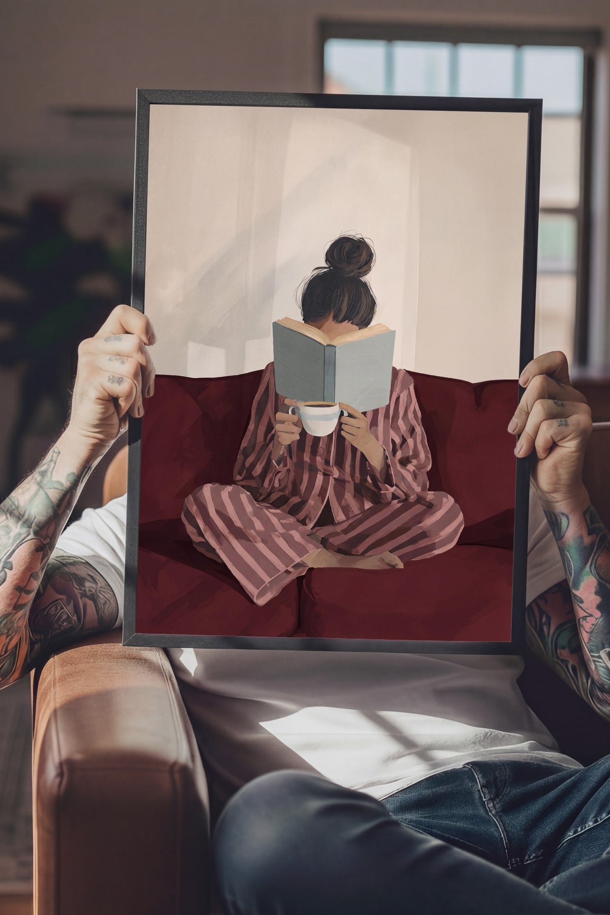 Kitap Okuyan Kız Poster – Siyah Çerçeveli Tablo