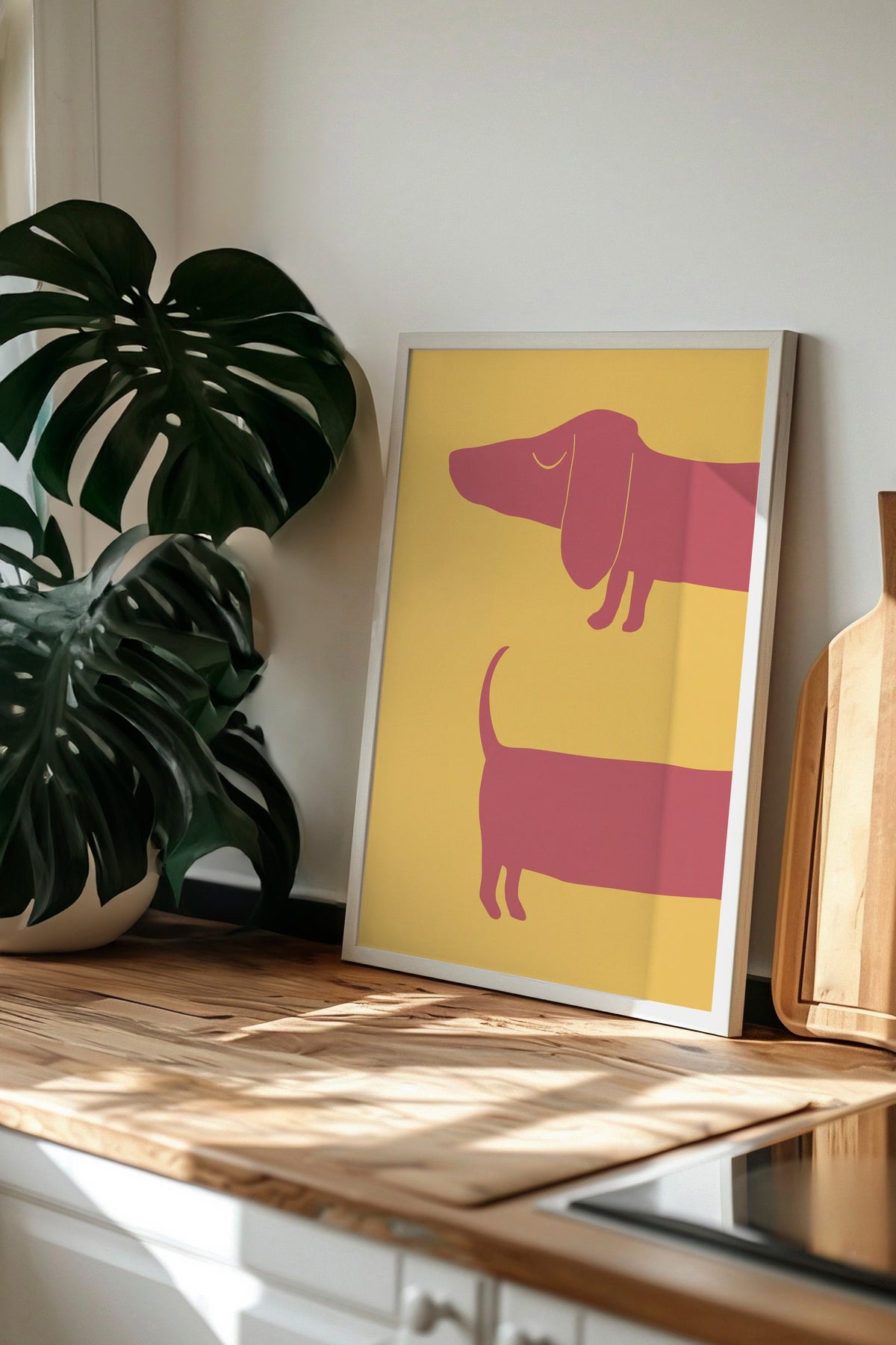 Minimalist Uzun Köpek İllüstrasyonu Poster – Beyaz Çerçeveli Tablo