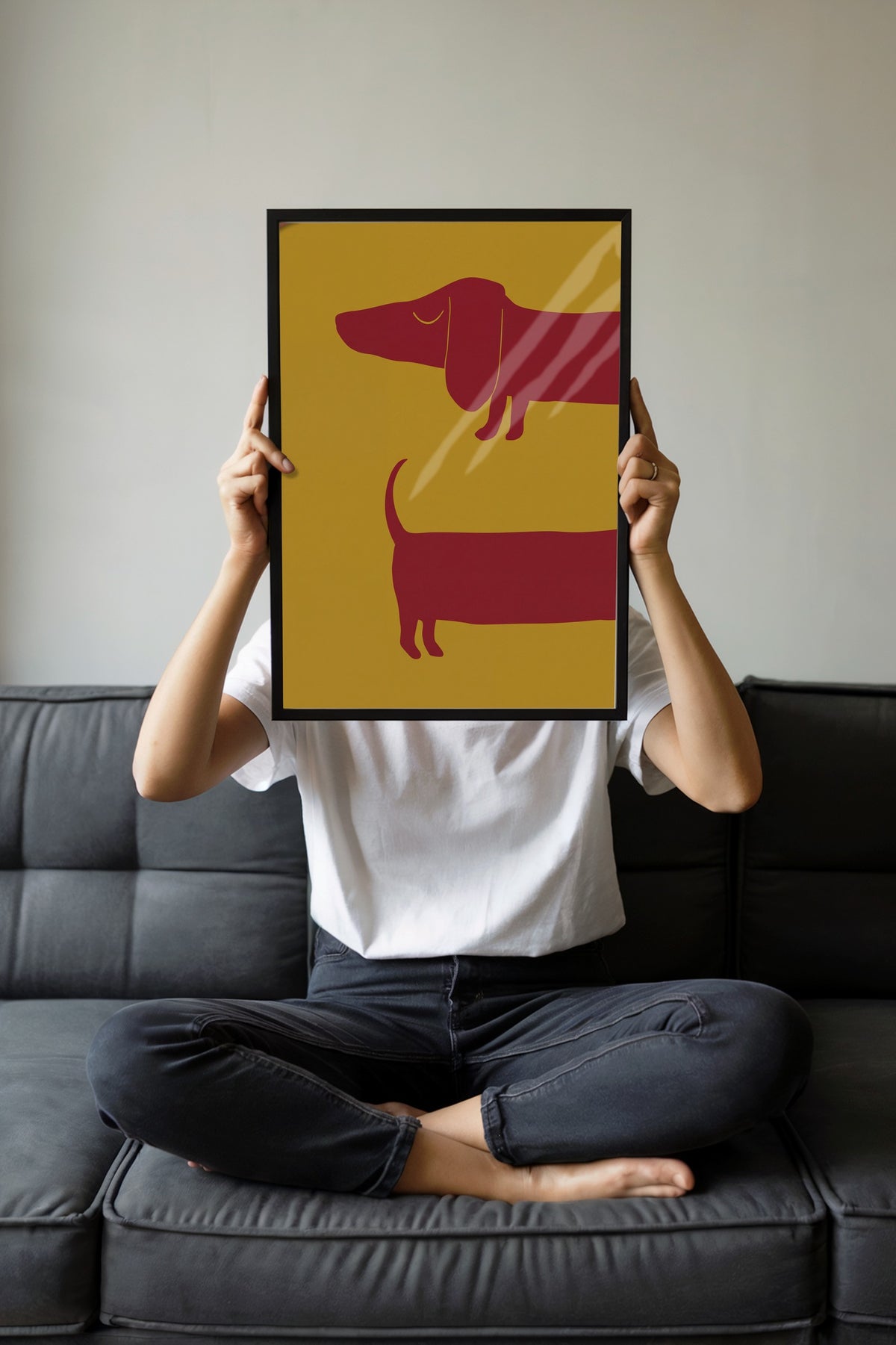 Minimalist Uzun Köpek İllüstrasyonu Poster – Siyah Çerçeveli Tablo