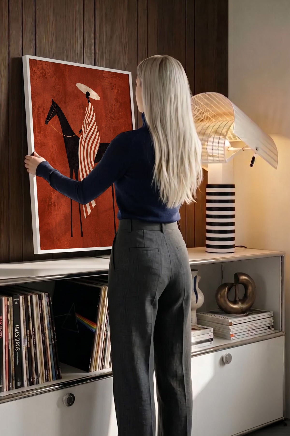 At Üzerinde Kadın Figürü Poster – Beyaz Çerçeveli Tablo