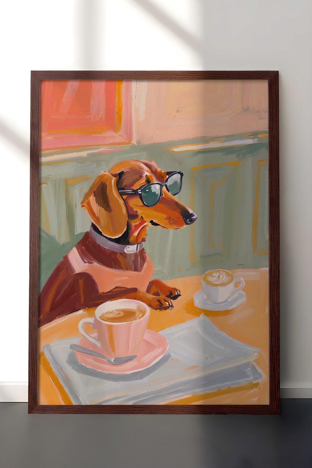 Gözlükle Kahve İçen Köpek Poster – Kahverengi Çerçeveli Tablo
