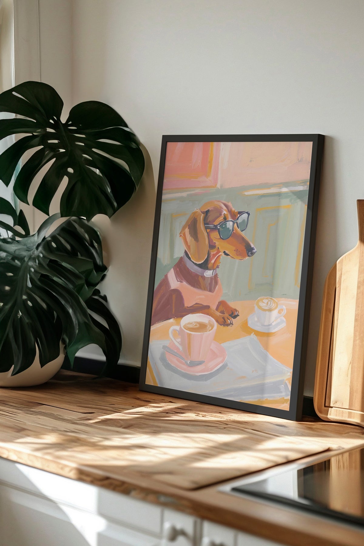 Gözlükle Kahve İçen Köpek Poster – Siyah Çerçeveli Tablo