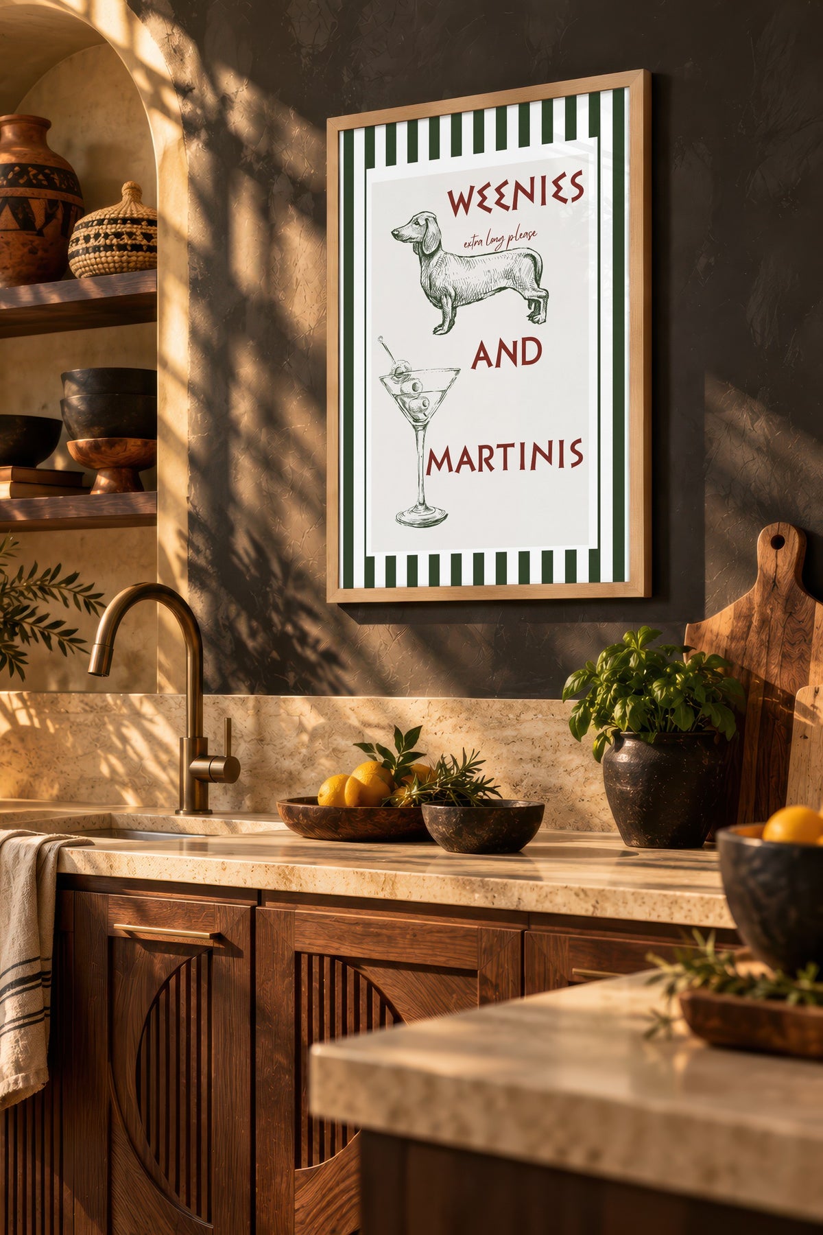 WEENIES AND MARTINIS Poster – Ahşap Çerçeveli Tablo