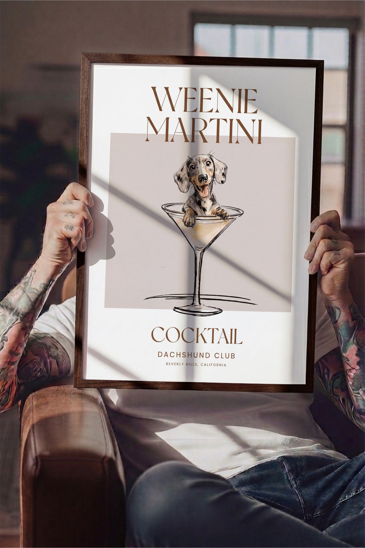 WEENIE MARTINI Poster – Kahverengi Çerçeveli Tablo