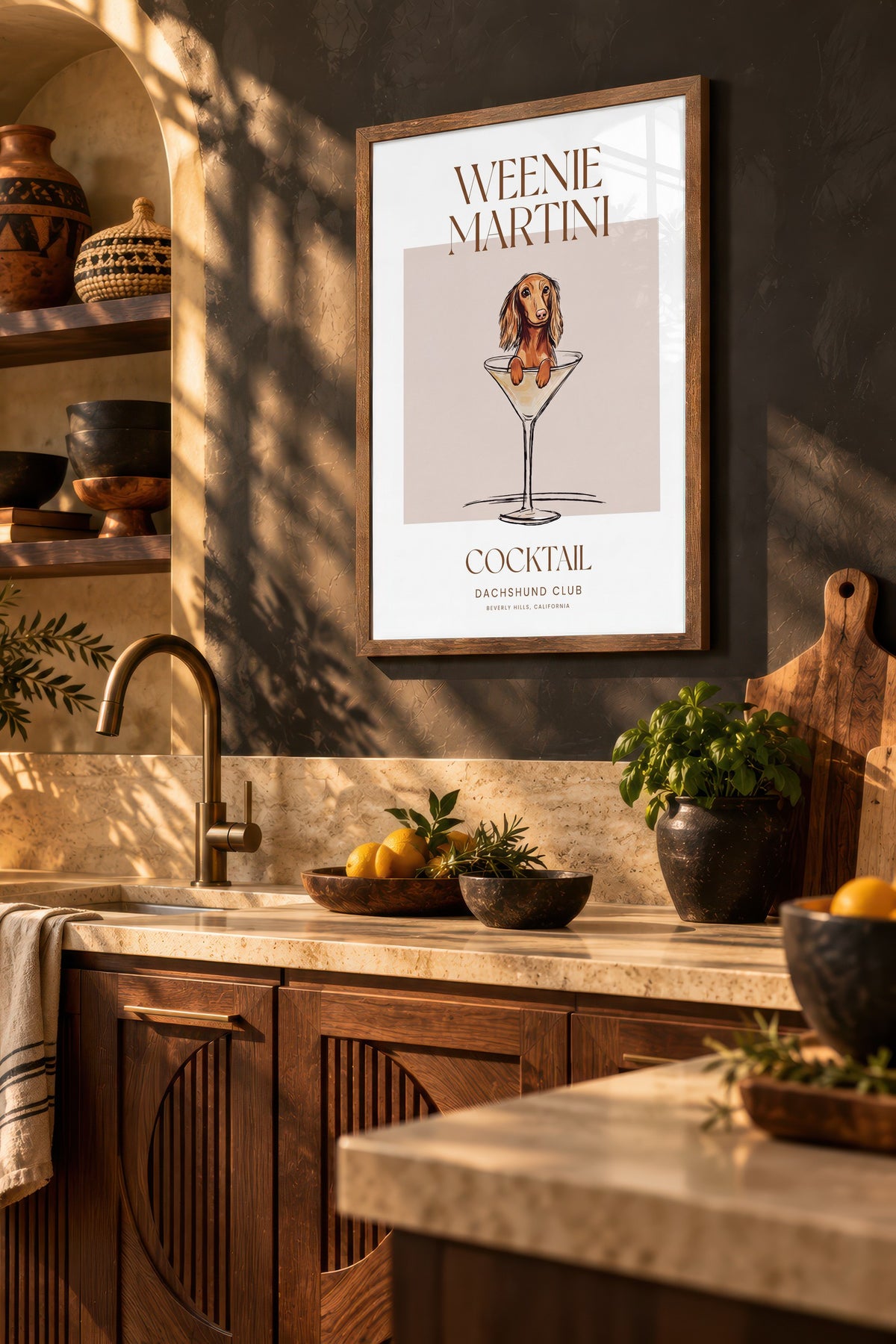 WEENIE MARTINI Poster – Kahverengi Çerçeveli Tablo
