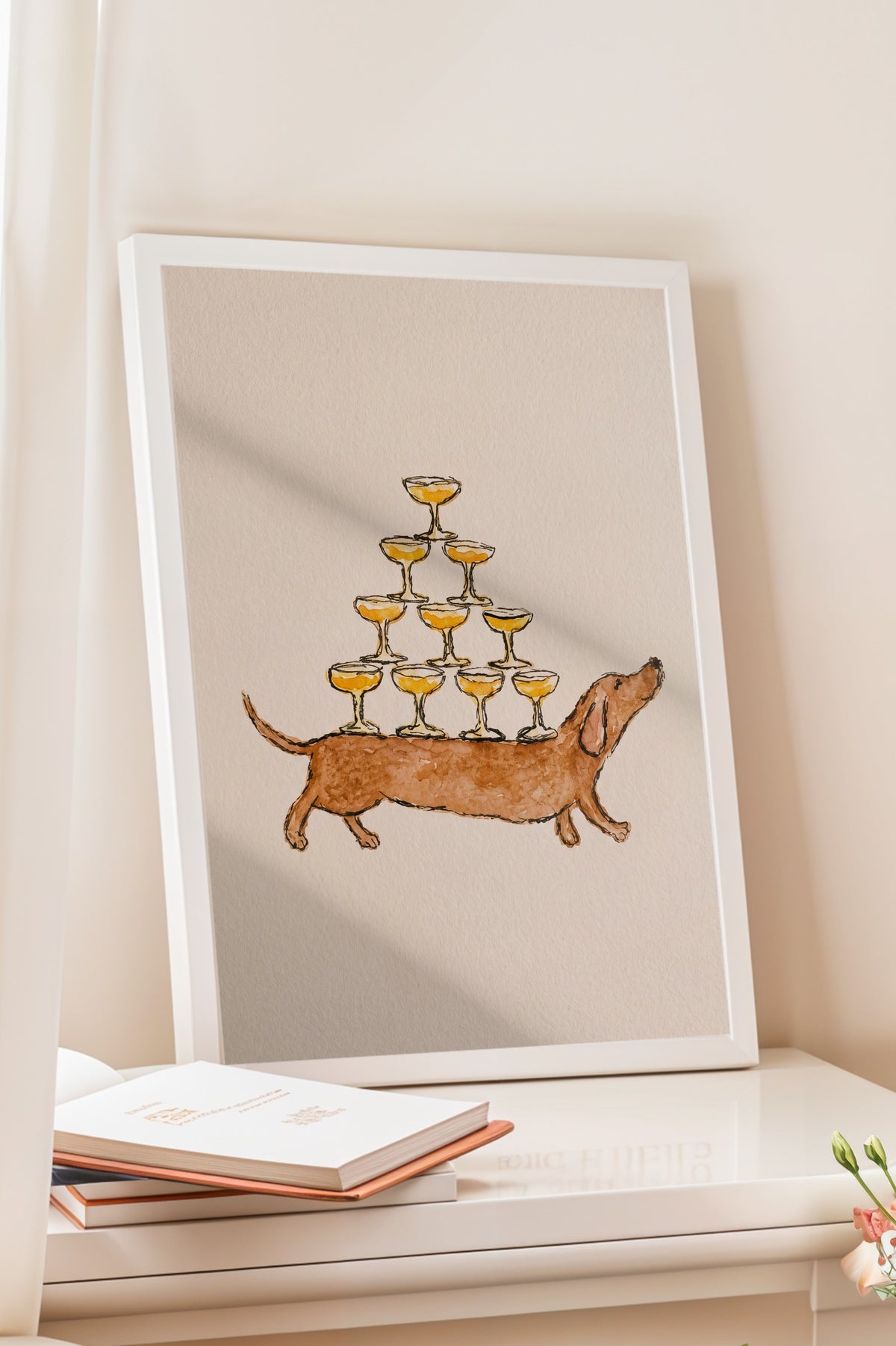 Kadeh Taşıyan Köpek İllüstrasyonu Poster – Beyaz Çerçeveli Tablo