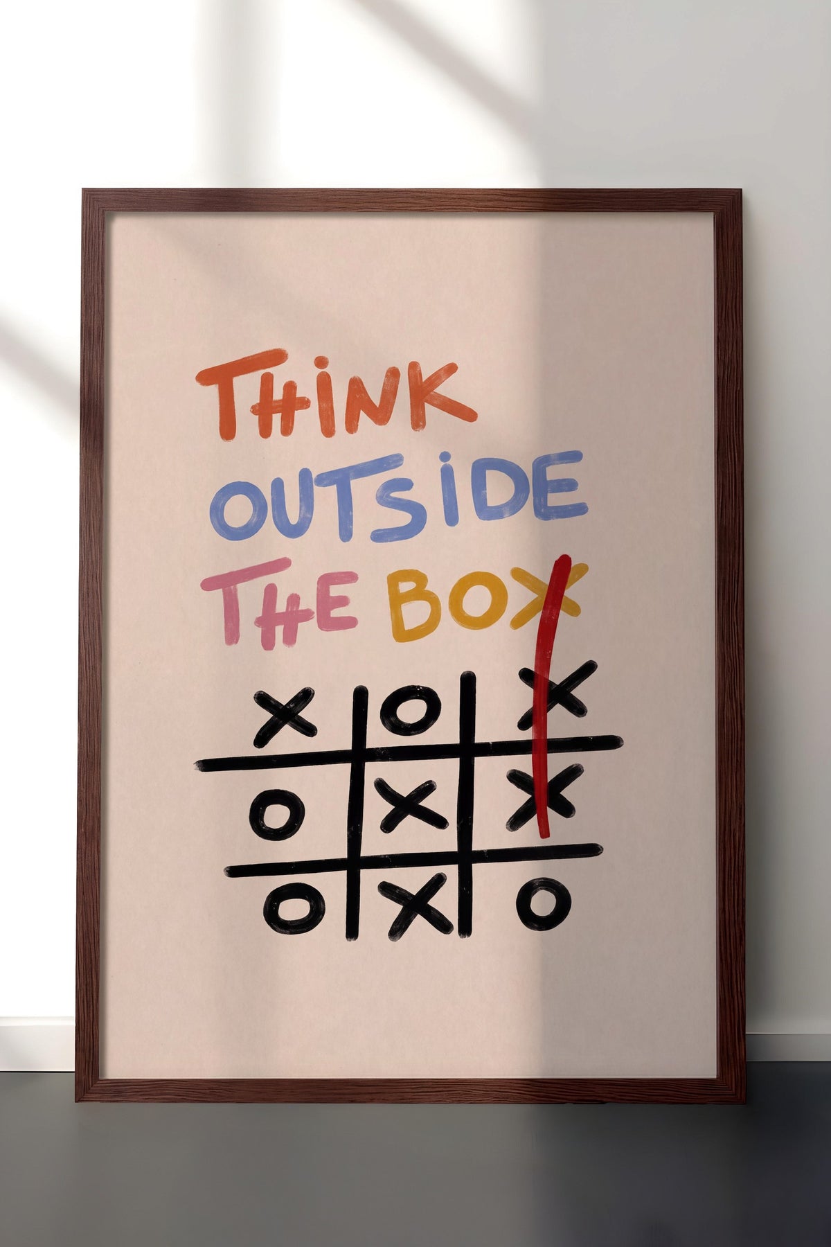 Think Outside The Box Poster – Kahverengi Çerçeveli Tablo