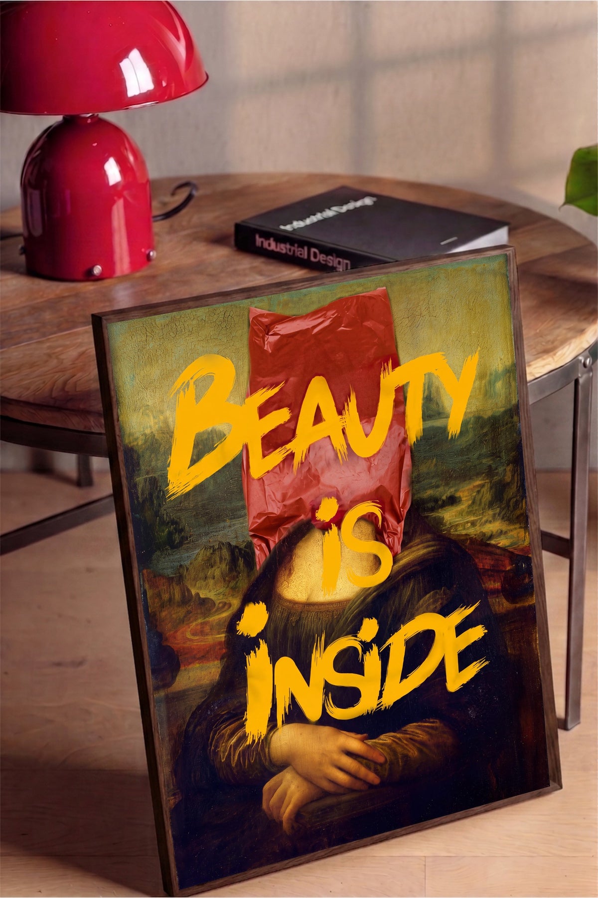 Beauty Is Inside Poster – Kahverengi Çerçeveli Tablo