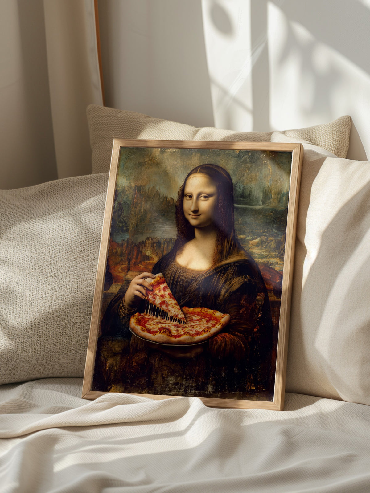 Mona Lisa ve Pizza Poster – Ahşap Çerçeveli Tablo