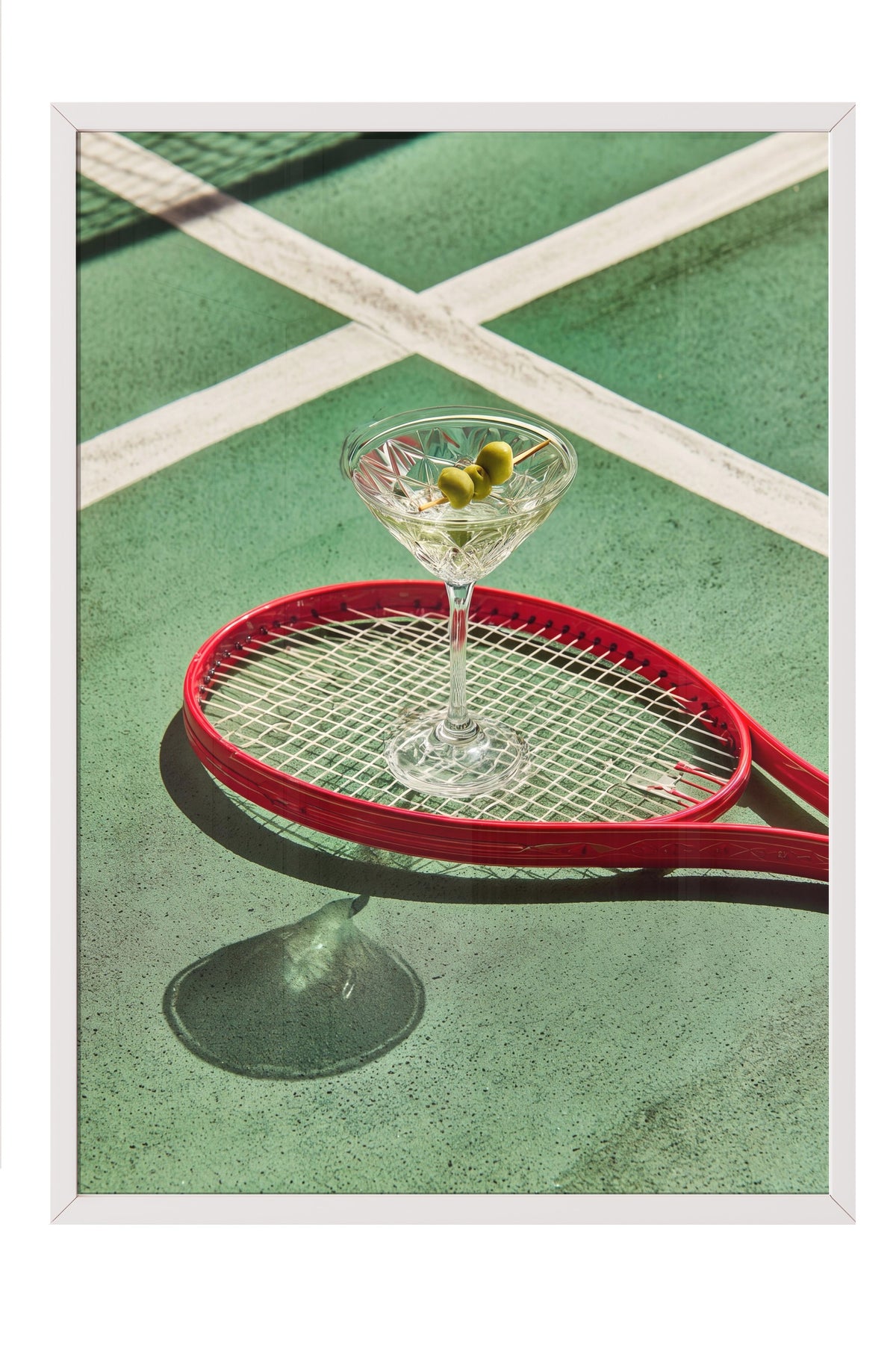 Tenis Kortunda Kokteyl Poster – Beyaz Çerçeveli Tablo