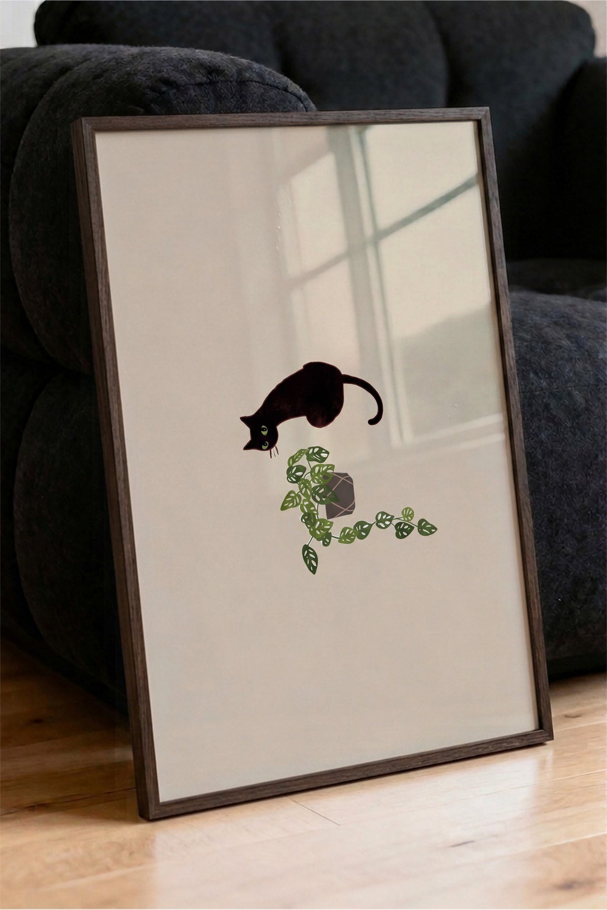 Bitkiyle Oynayan Kedi Poster – Kahverengi Çerçeveli Tablo