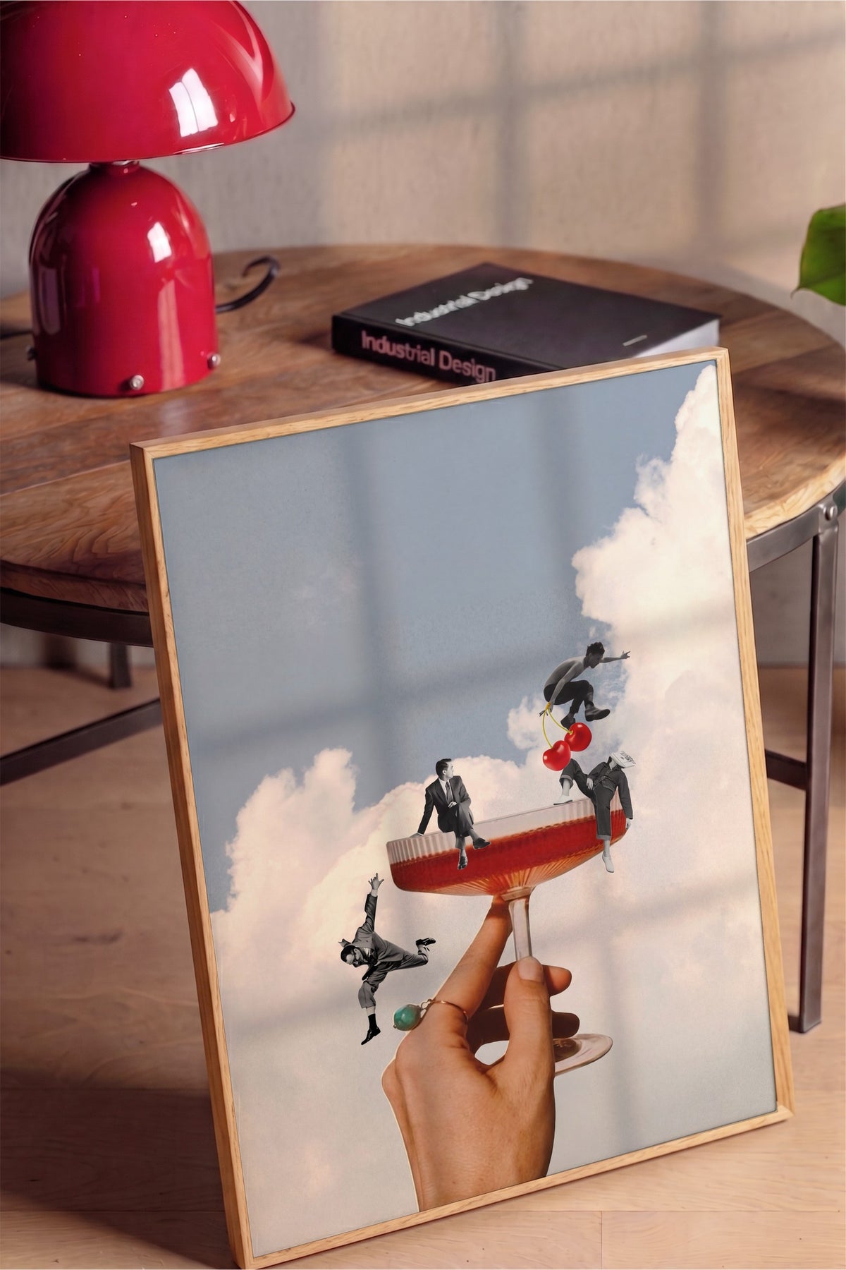 Fincan Üzerinde Dans Eden İnsanlar Poster – Ahşap Çerçeveli Tablo