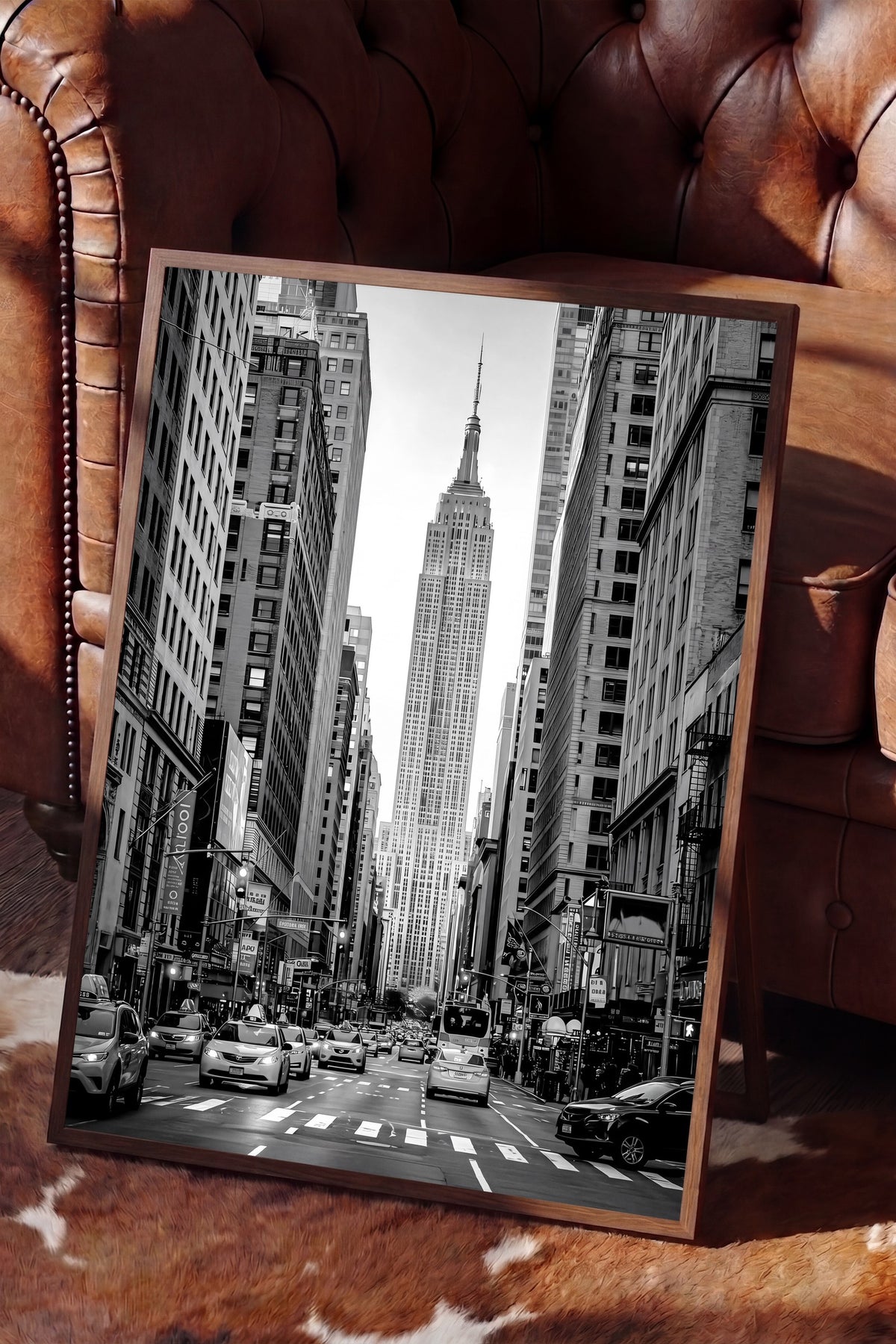 Şehir Manzarası ve Empire State Binası Poster – Kahverengi Çerçeveli Tablo