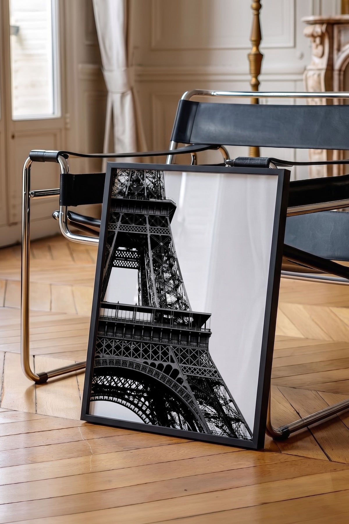 Eiffel Kulesi Detayları Poster – Siyah Çerçeveli Tablo