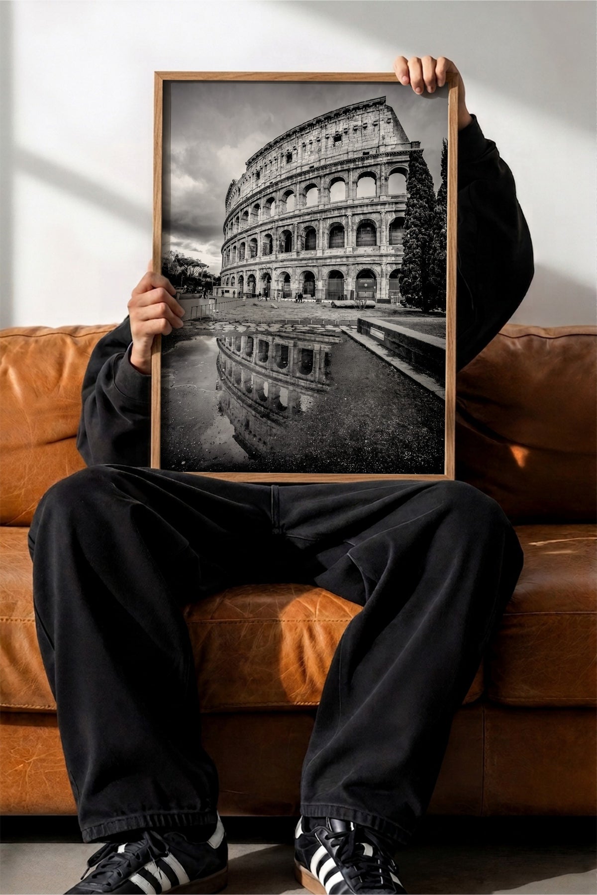 Roma Kolezyumu Yansıması Poster – Ahşap Çerçeveli Tablo