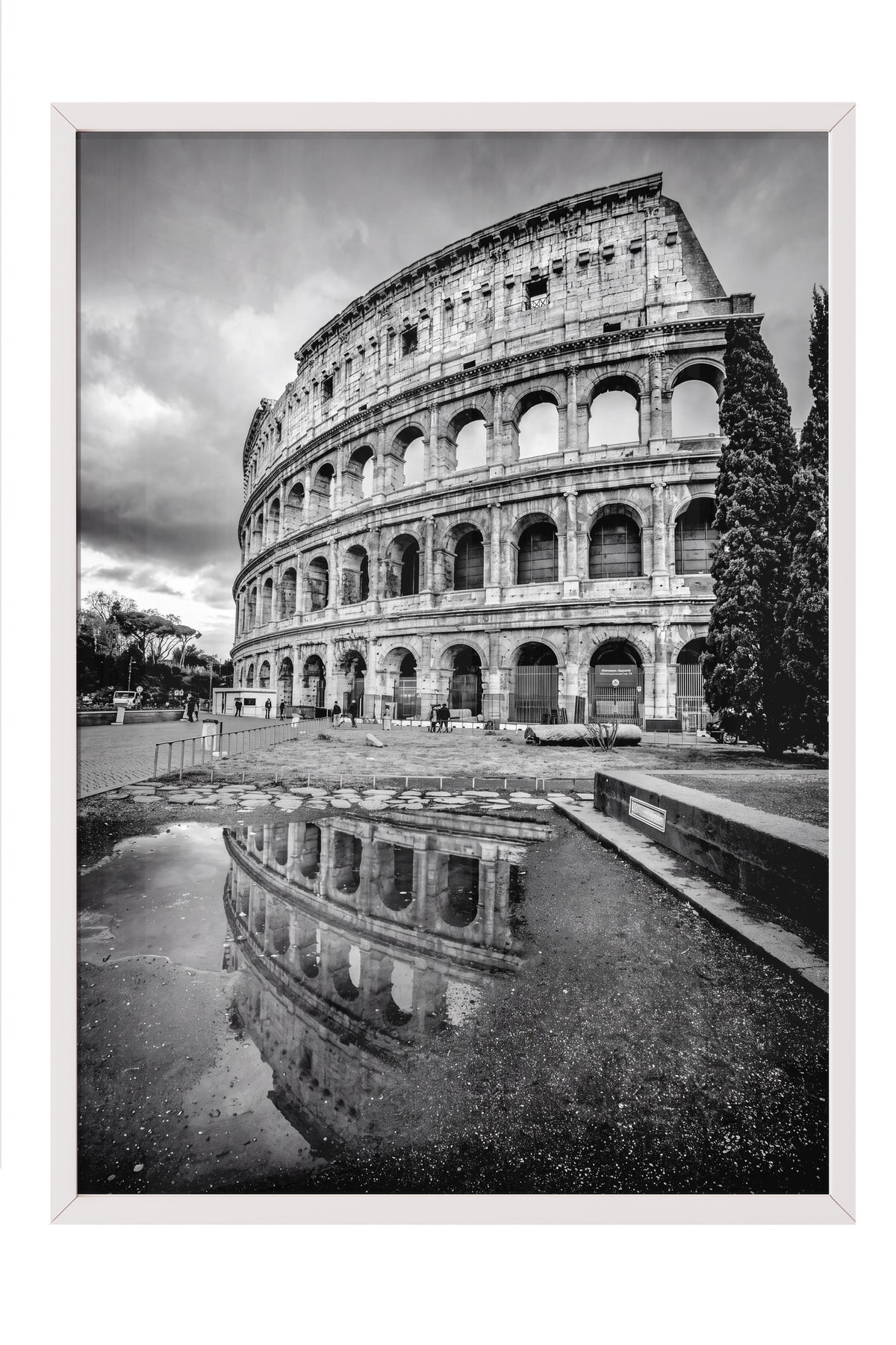 Roma Kolezyumu Yansıması Poster – Beyaz Çerçeveli Tablo