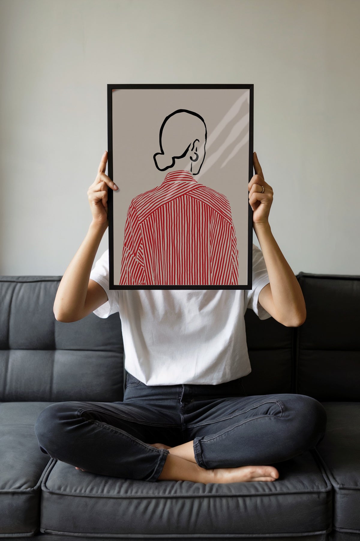 Çizgili Gömlekli Silüet Poster – Siyah Çerçeveli Tablo