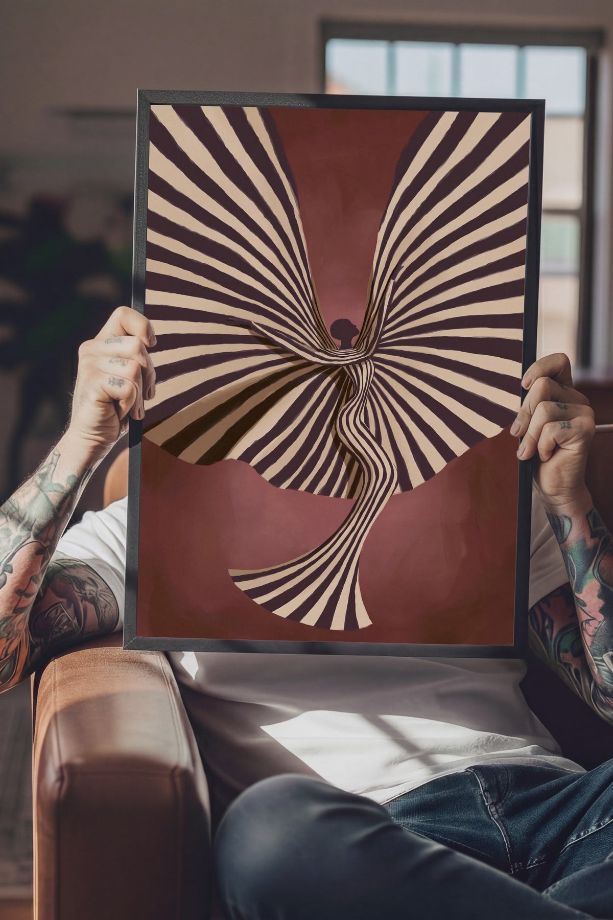 Soyut Şeritli Kadın Silüeti Poster – Siyah Çerçeveli Tablo