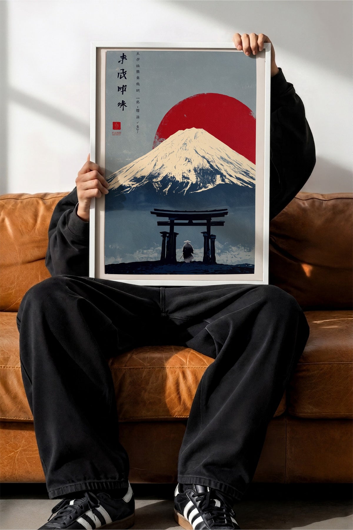 Torii Kapısı ve Fuji Dağı Manzarası Poster – Beyaz Çerçeveli Tablo