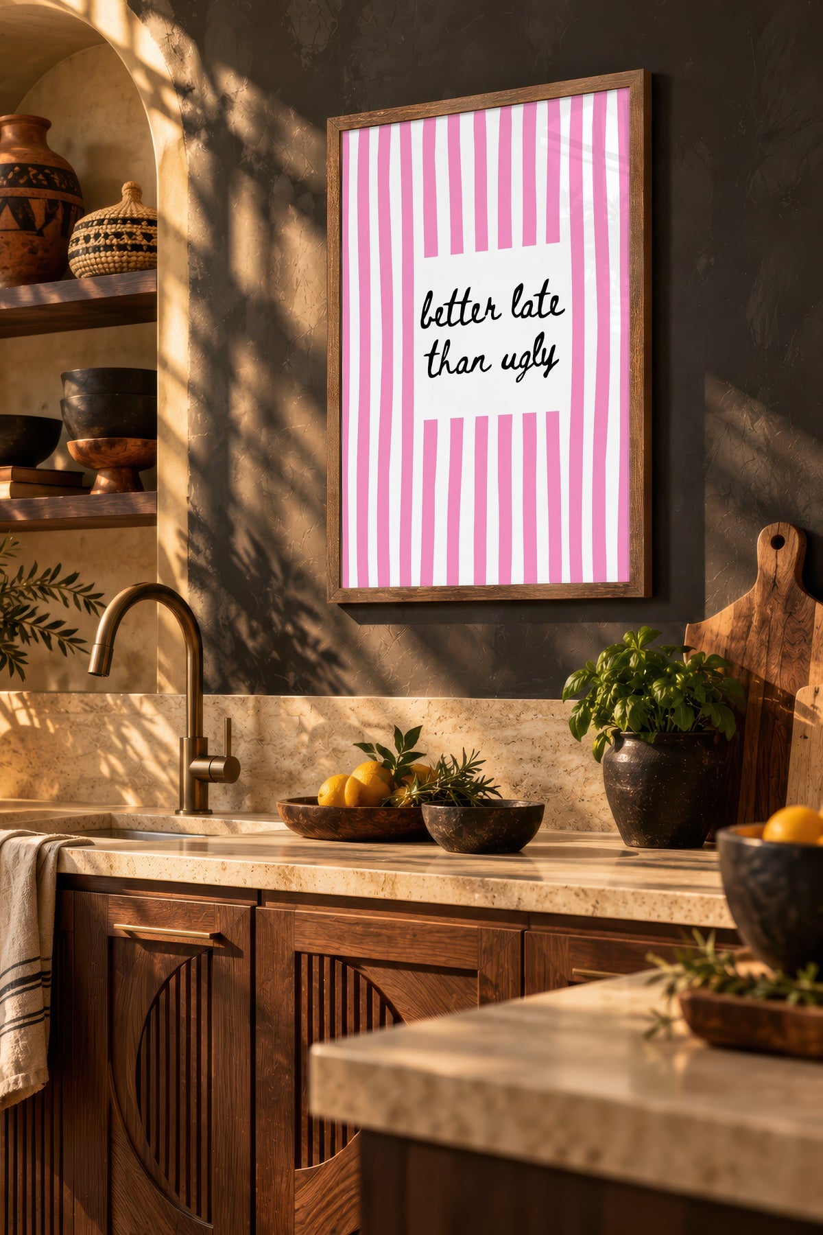 Pembe Çizgili Alıntı Sanatı Poster – Kahverengi Çerçeveli Tablo