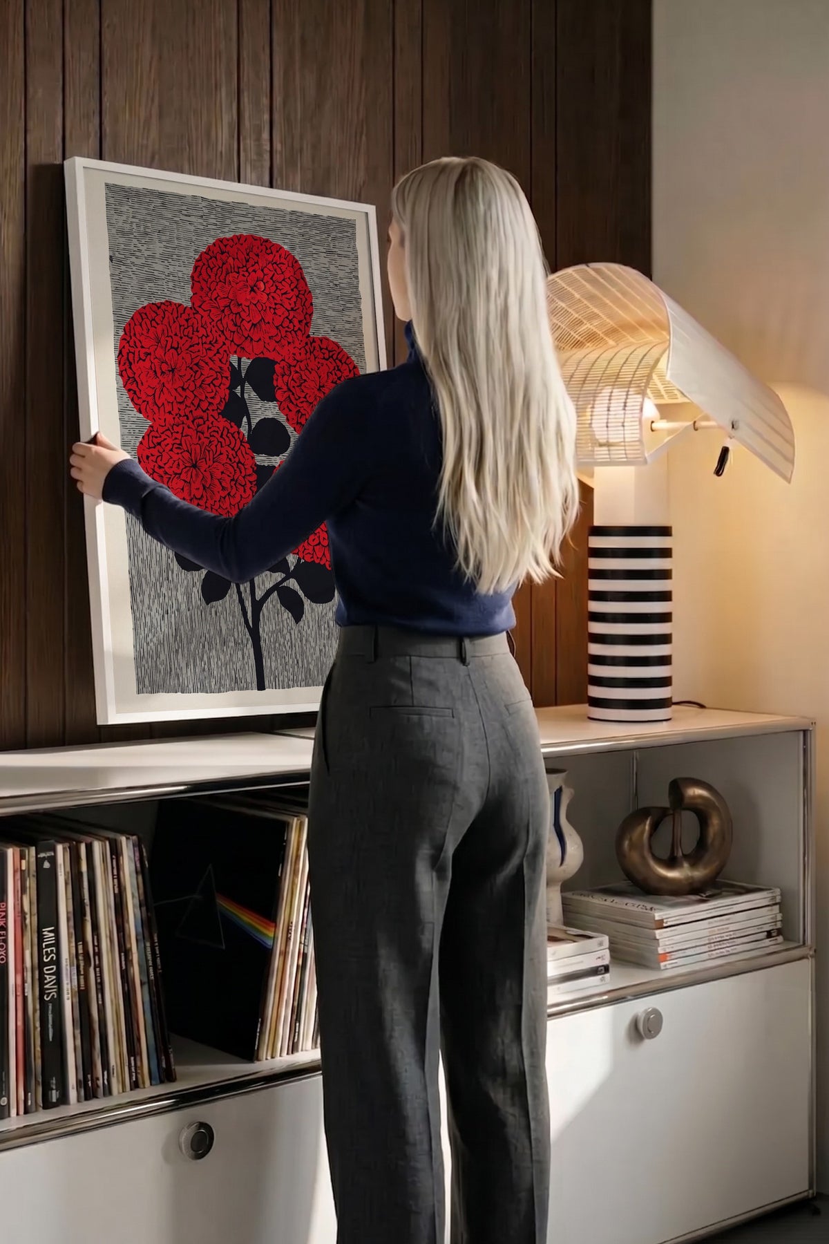 Kırmızı Dahlia Buketi Poster – Beyaz Çerçeveli Tablo
