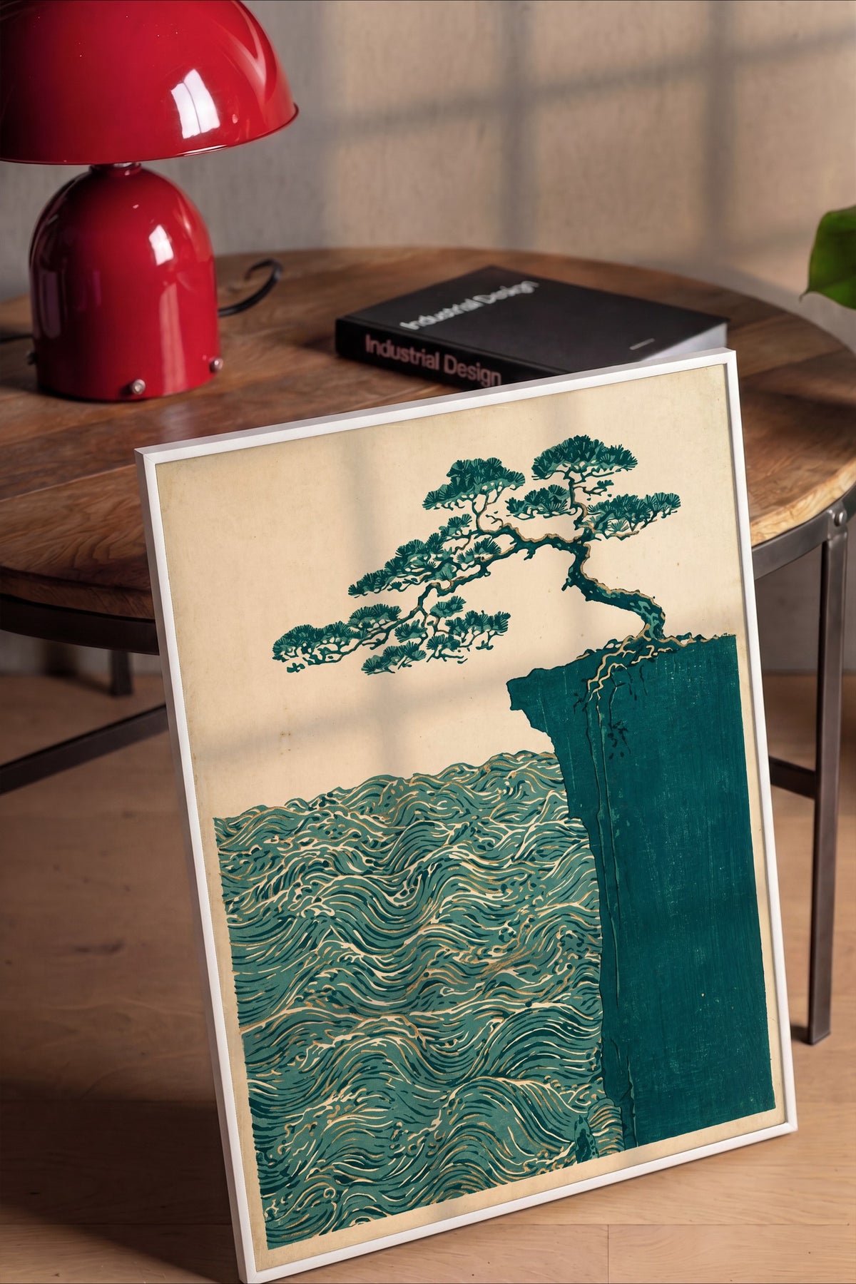 Uçurumda Çam Ağacı ve Dalgalar Poster – Beyaz Çerçeveli Tablo