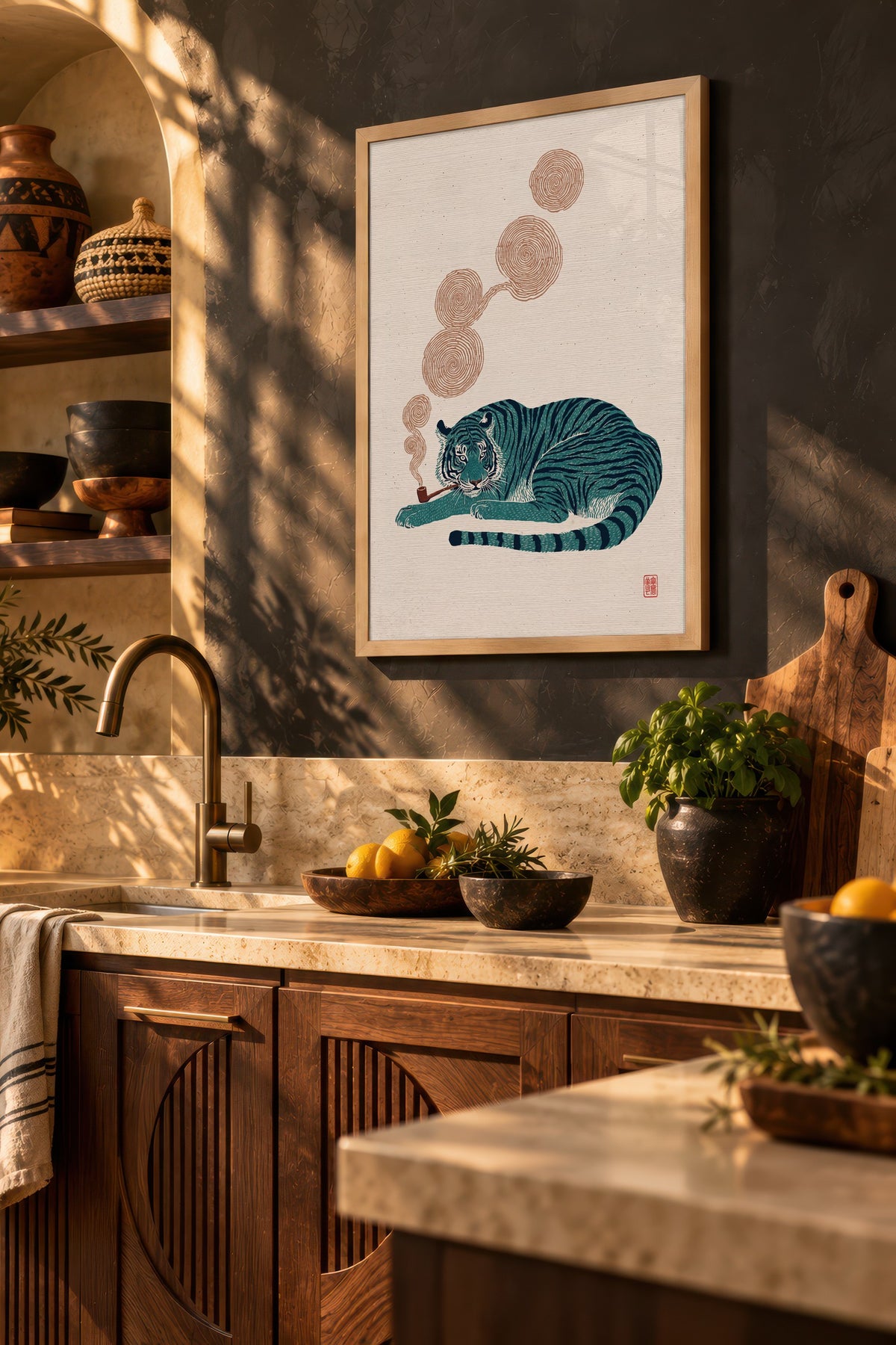 Pipo İçen Kaplan Poster – Ahşap Çerçeveli Tablo — NO:180155