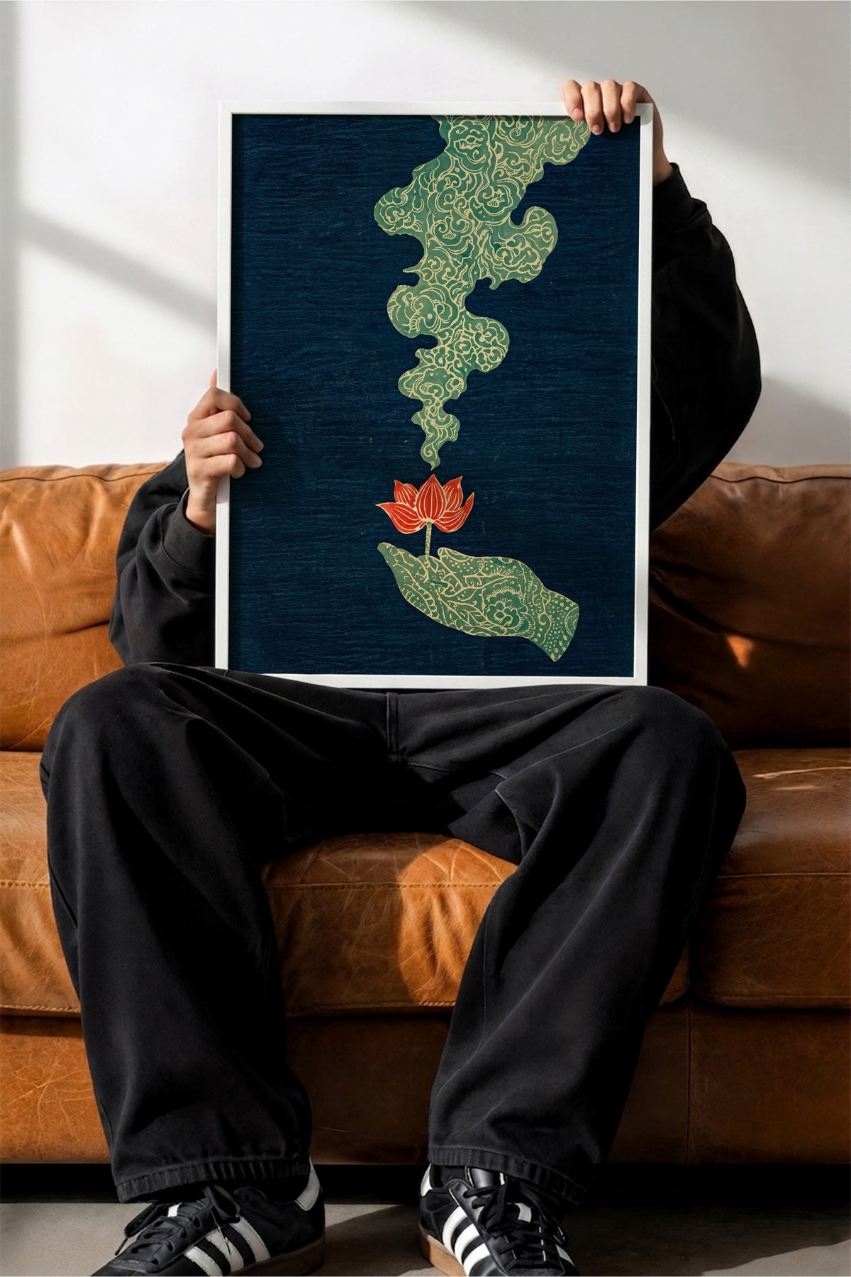 Elden Yükselen Bulut ve Lotus Poster – Beyaz Çerçeveli Tablo