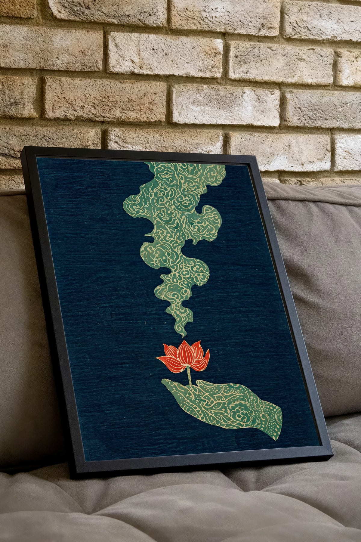 Elden Yükselen Bulut ve Lotus Poster – Siyah Çerçeveli Tablo